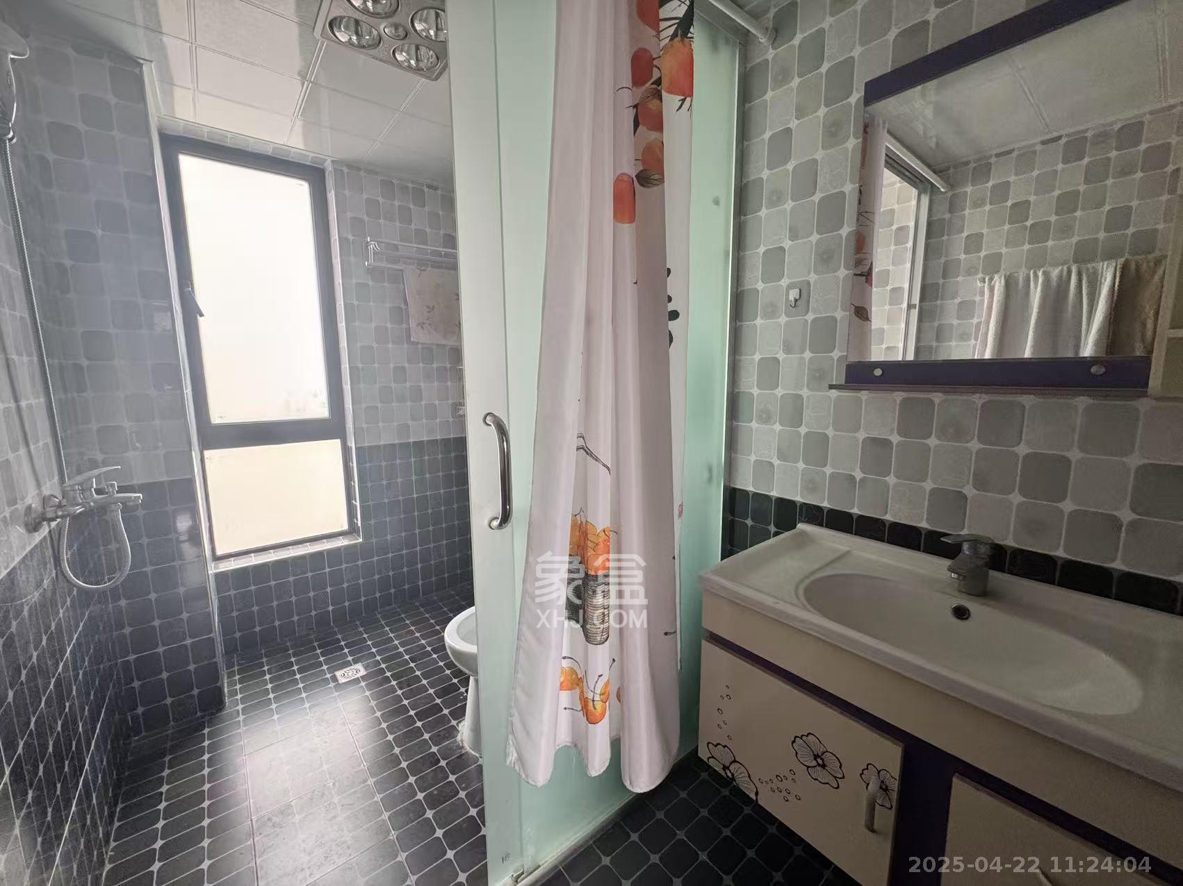 达美D6区 4室2厅2卫 3700.0元/月 达美D6区 4室2厅2卫 3700.0元/月室内图