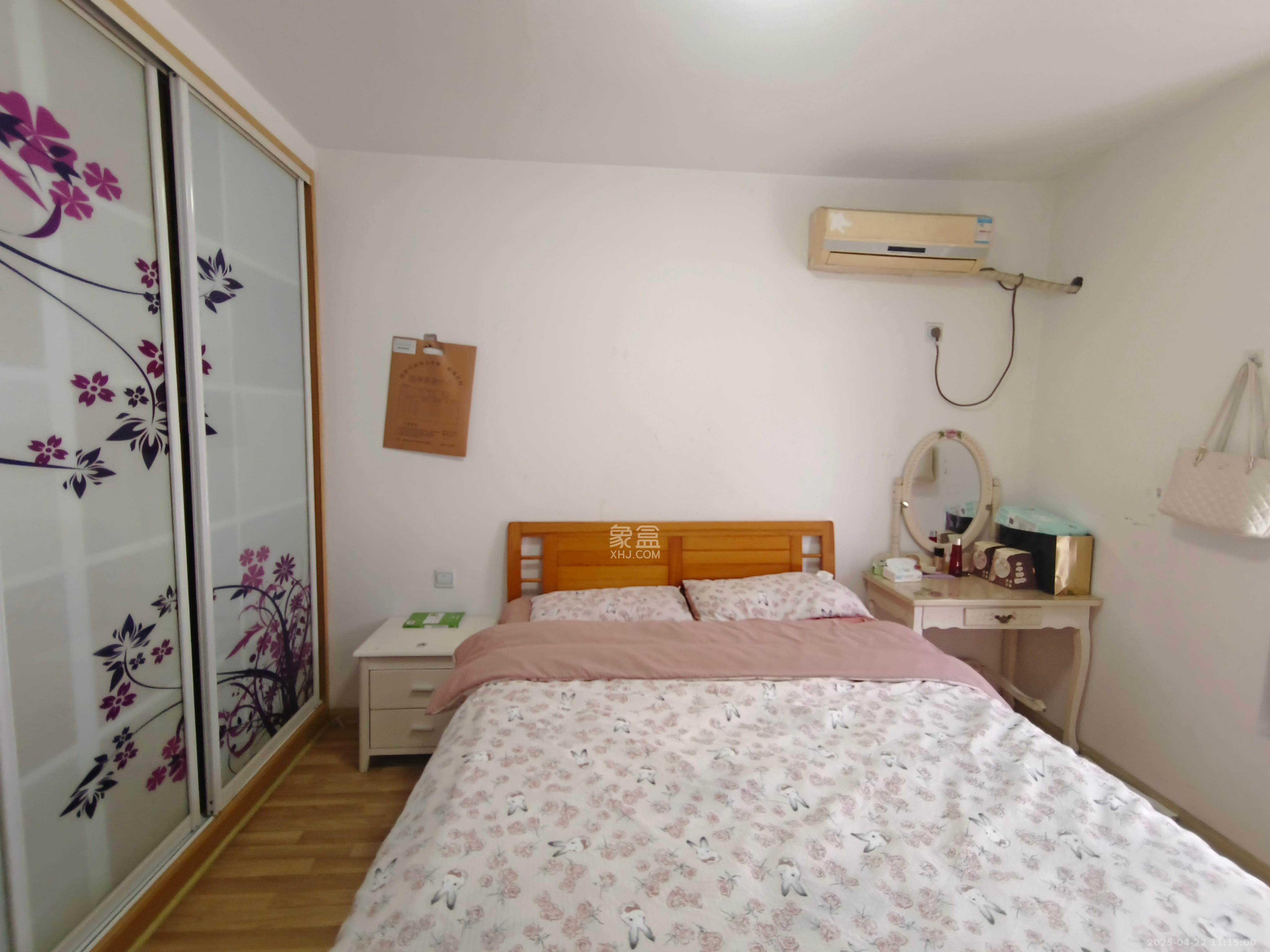 龙吉湾小区(龙瑞尚苑) 2室1厅1卫 1400.0元/月 龙吉湾小区(龙瑞尚苑) 2室1厅1卫 1400.0元/月室内图