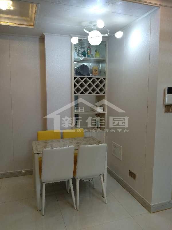 丽景天下一期  3室2厅1卫   1600.00元/月室内图