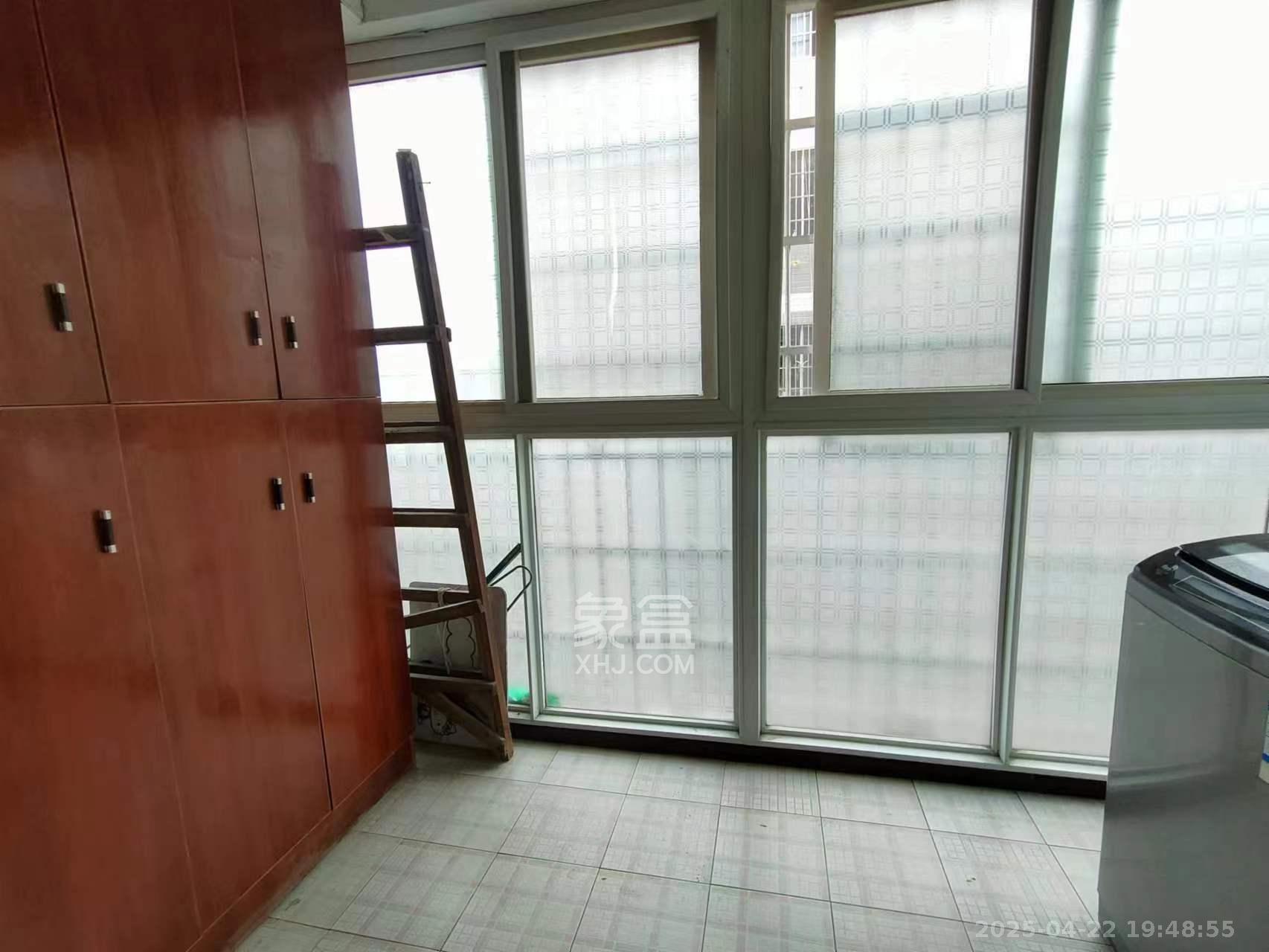 湘绣城  2室2厅1卫    1200.0元/月 湘绣城  2室2厅1卫    1200.0元/月室内图