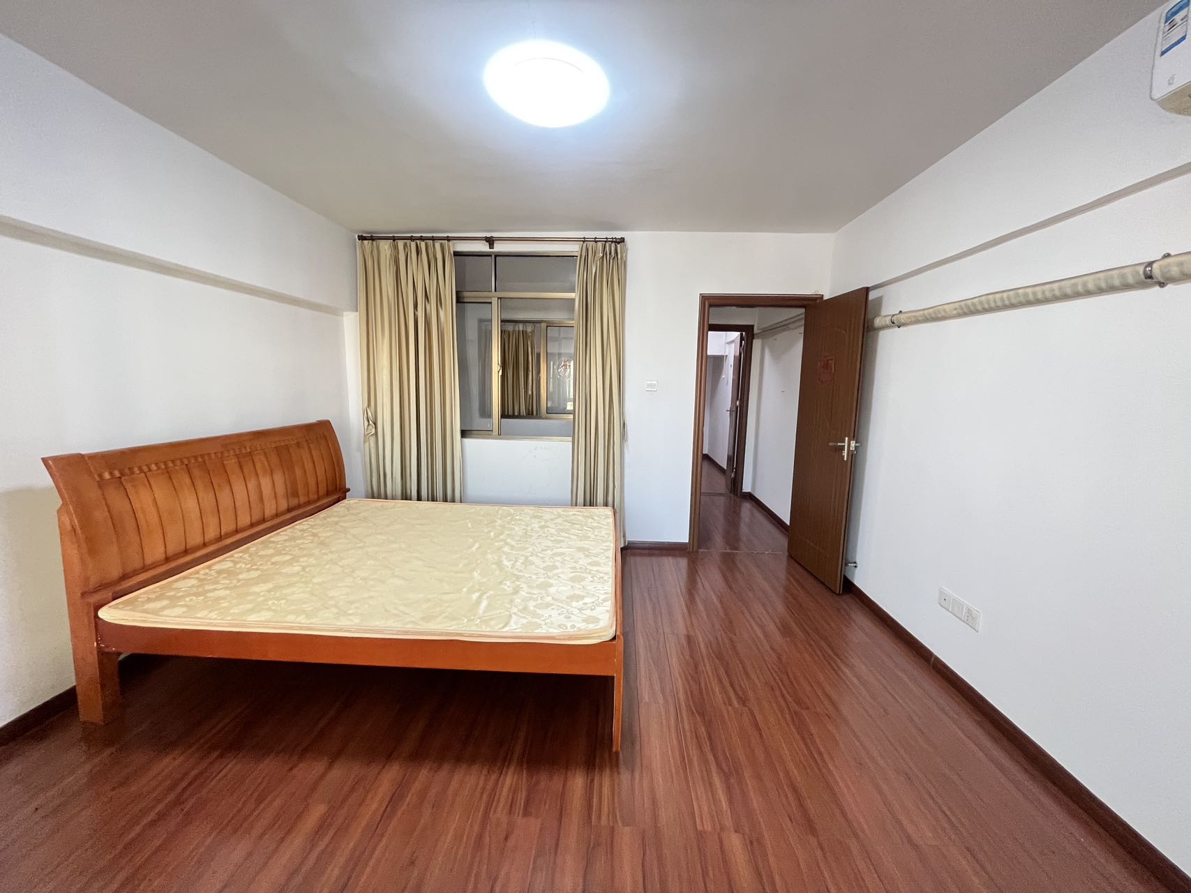 华林广场 2室1厅1卫 2100.0元/月 华林广场 2室1厅1卫 2100.0元/月室内图