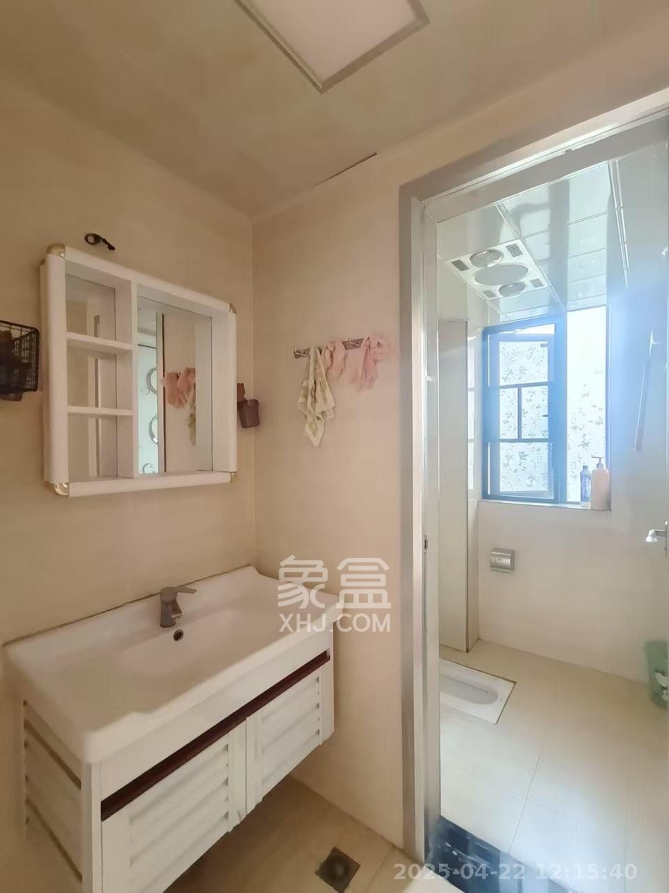 潇湘名城(新里程潇湘名城)  3室2厅2卫   2600.00元/月室内图
