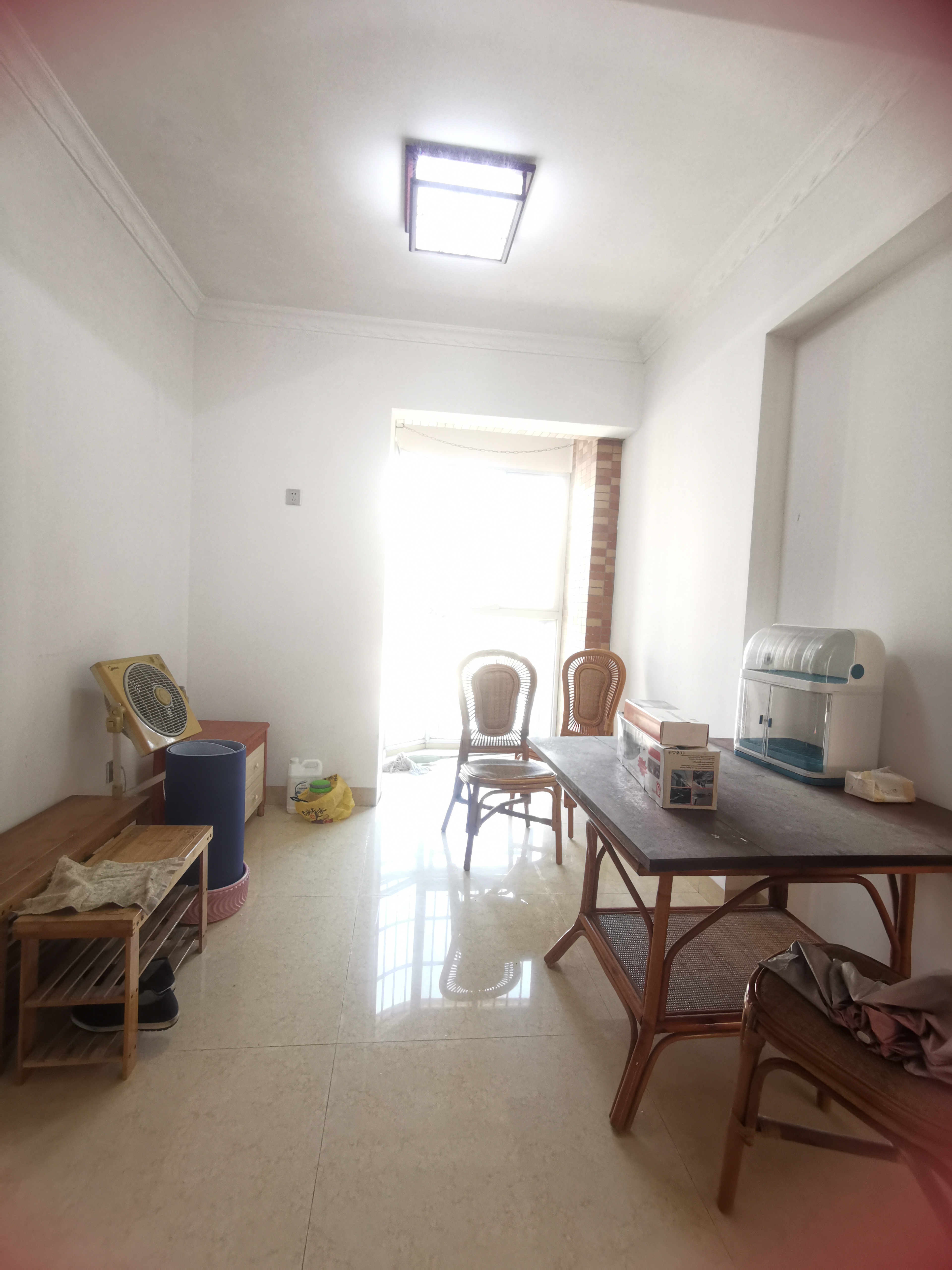 帝和华庭 3室2厅2卫 155.0万 帝和华庭 3室2厅2卫 155.0万客厅