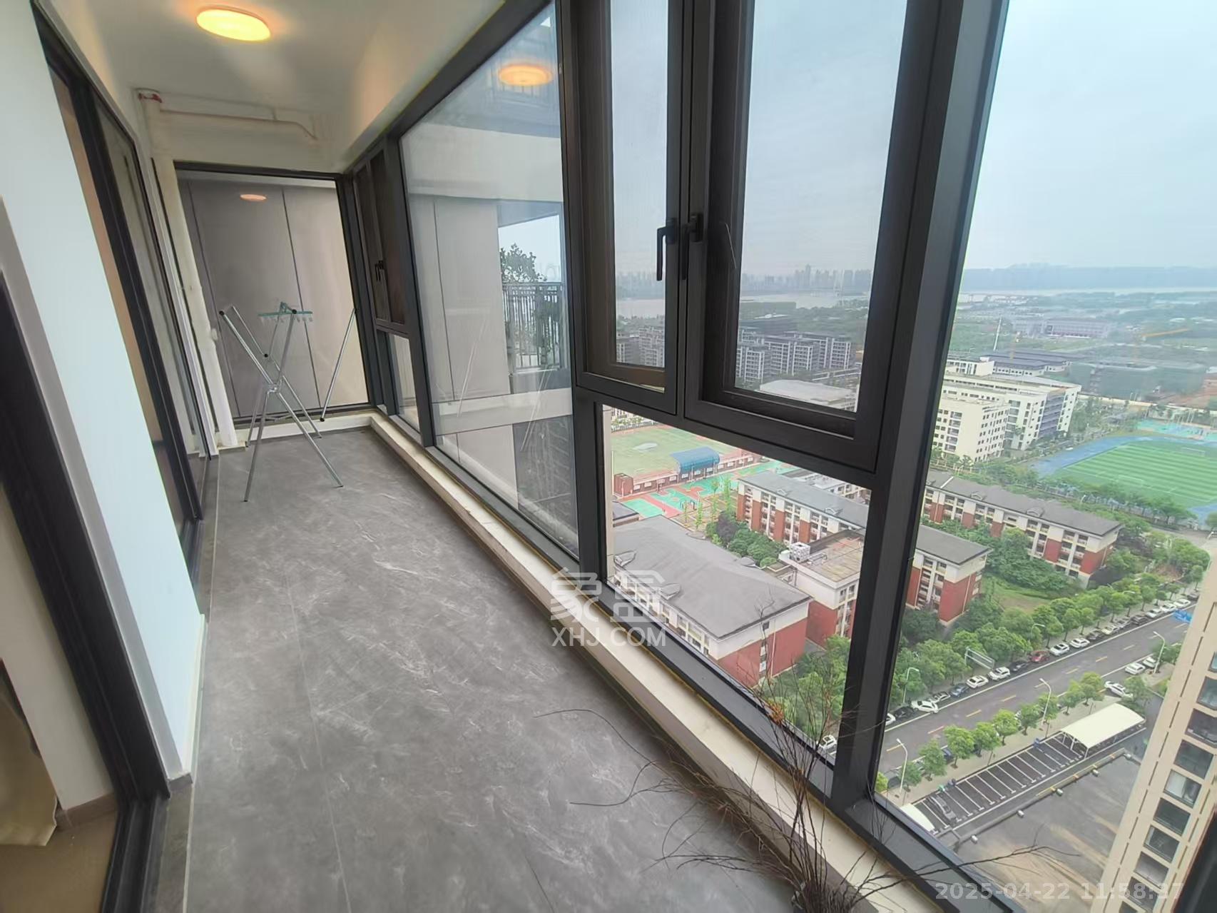 时代建发和著  4室2厅2卫   3500.00元/月室内图