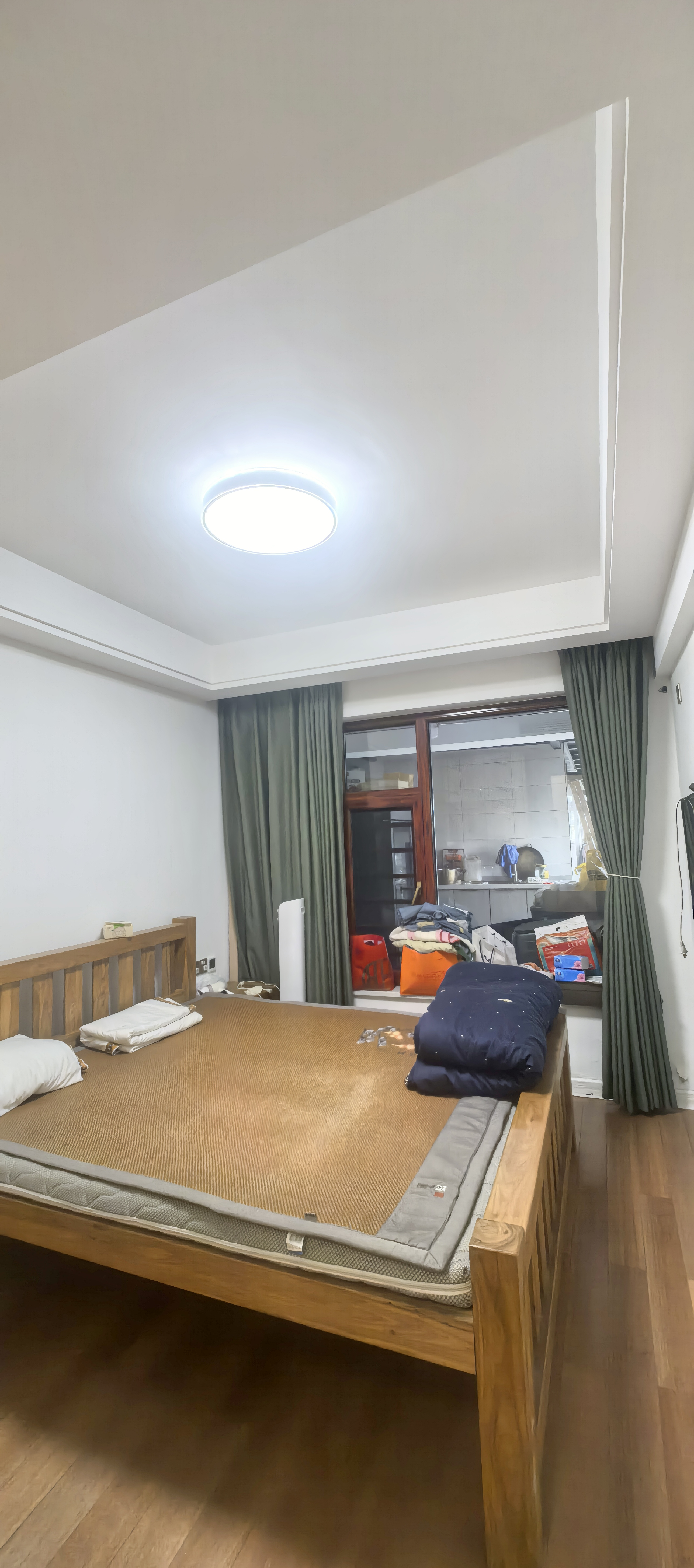 紫旭名园 4室2厅2卫 150.0万 紫旭名园 4室2厅2卫 150.0万客厅