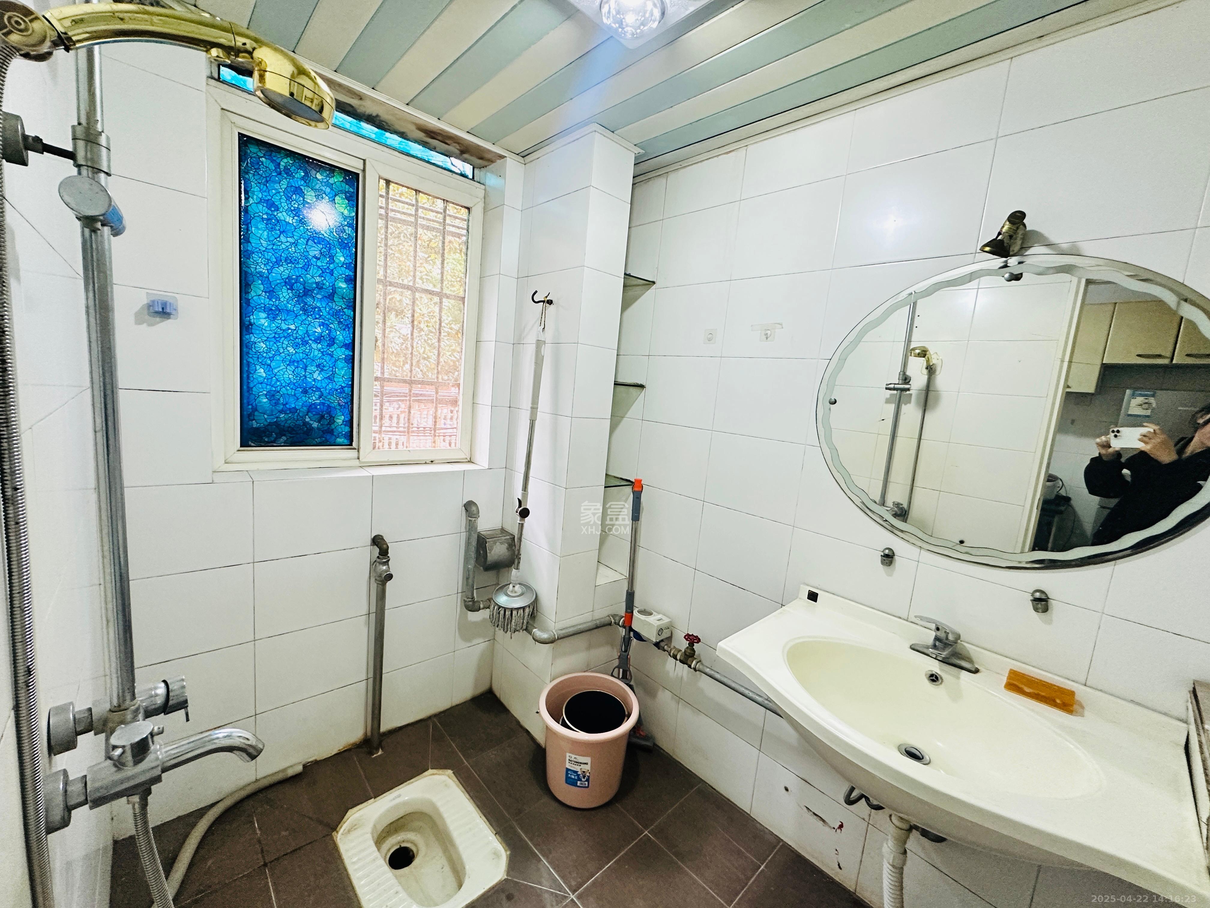 湖开小区(湖南开关厂宿舍)/南大桥社区 2室2厅1卫 1800.0元/月 湖开小区(湖南开关厂宿舍)/南大桥社区 2室2厅1卫 1800.0元/月室内图