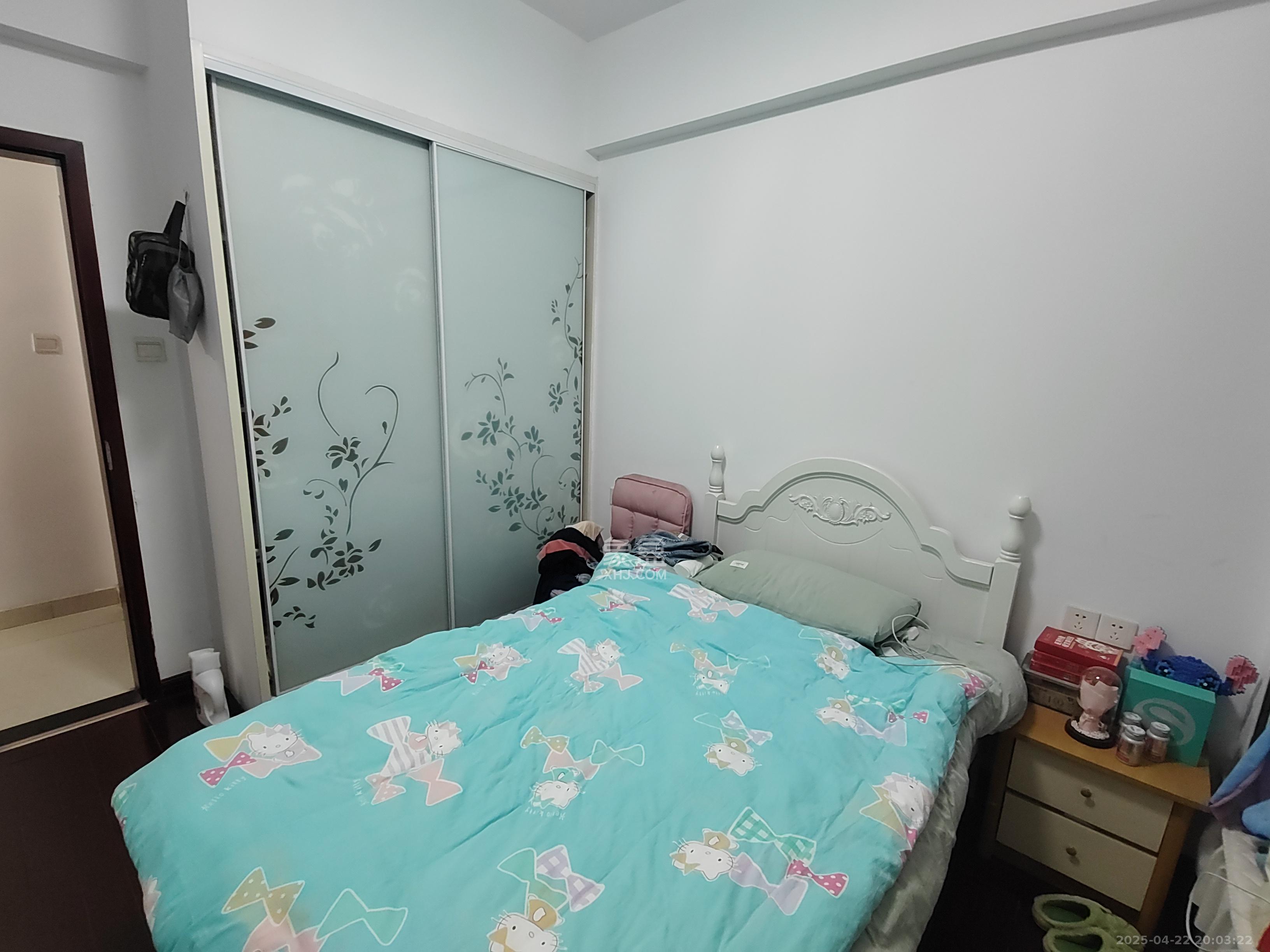 恒基凯旋门一二期  3室2厅2卫   2600.00元/月室内图