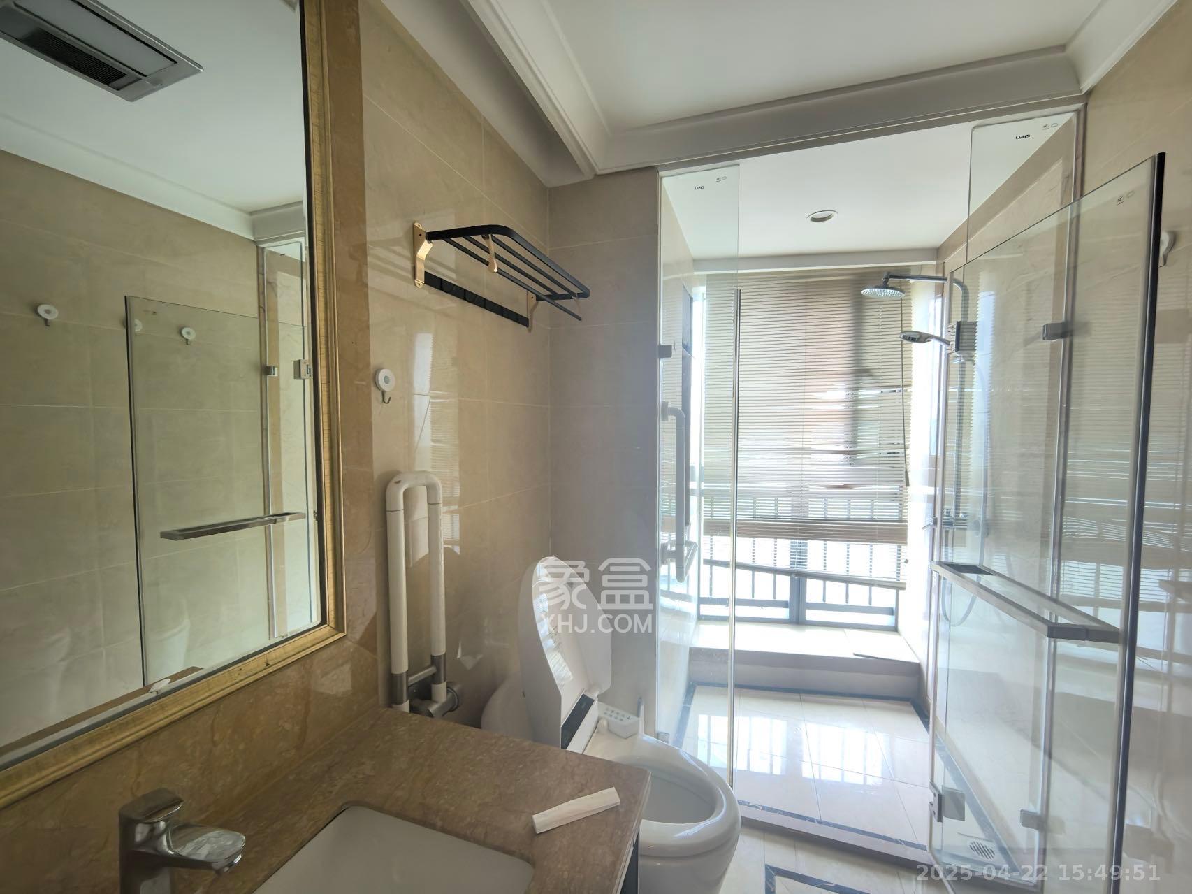 华远隆玺 4室2厅3卫 15000.0元/月 华远隆玺 4室2厅3卫 15000.0元/月室内图