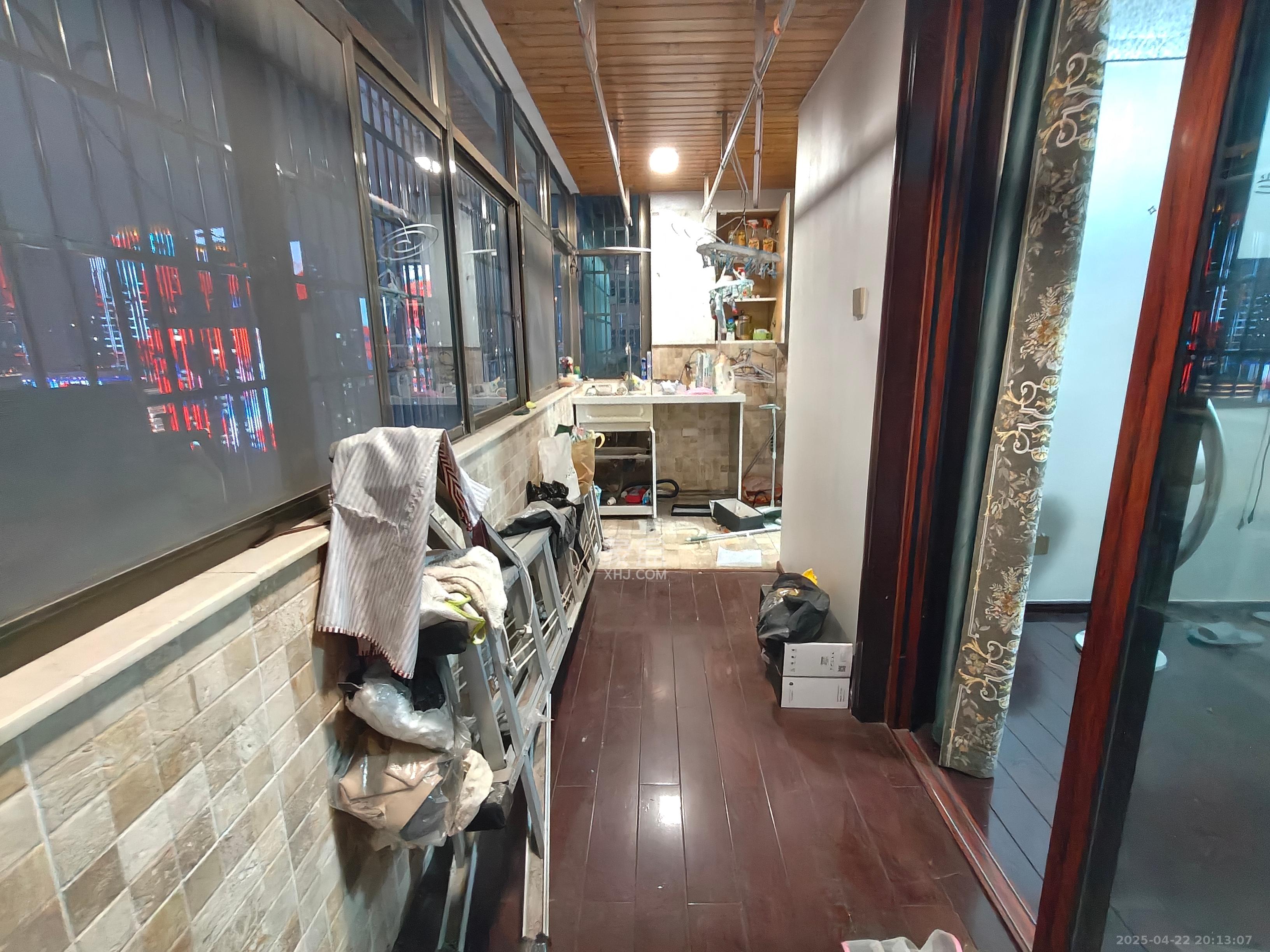 王府井公寓(福源公寓)  5室2厅1卫    8000.0元/月 王府井公寓(福源公寓)  5室2厅1卫    8000.0元/月室内图