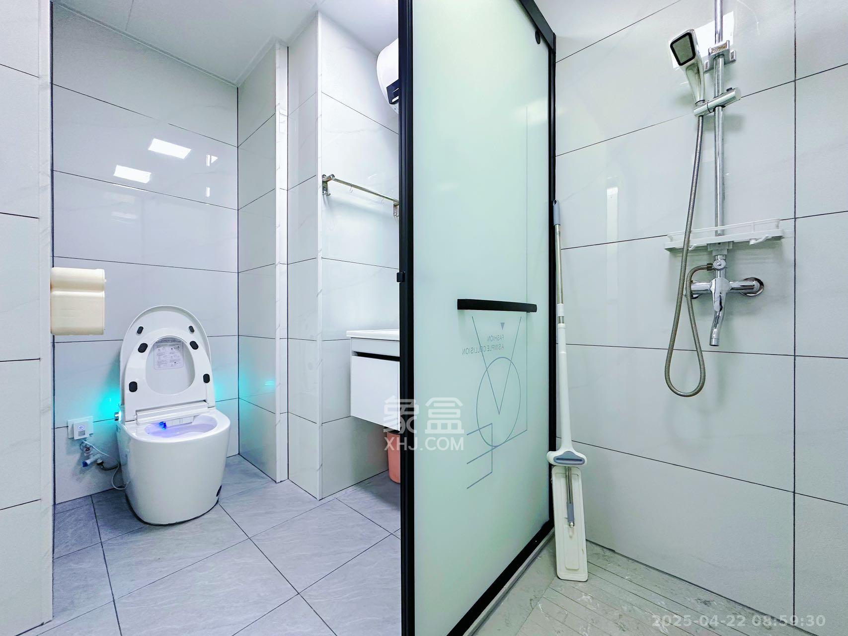 华润置地中心 1室0厅1卫 2700.0元/月 华润置地中心 1室0厅1卫 2700.0元/月室内图