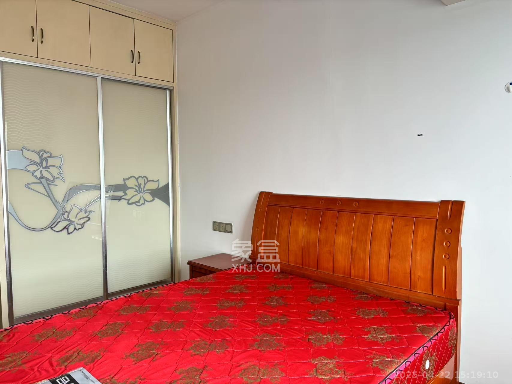 通华天都 1室2厅2卫 2700.0元/月 通华天都 1室2厅2卫 2700.0元/月室内图