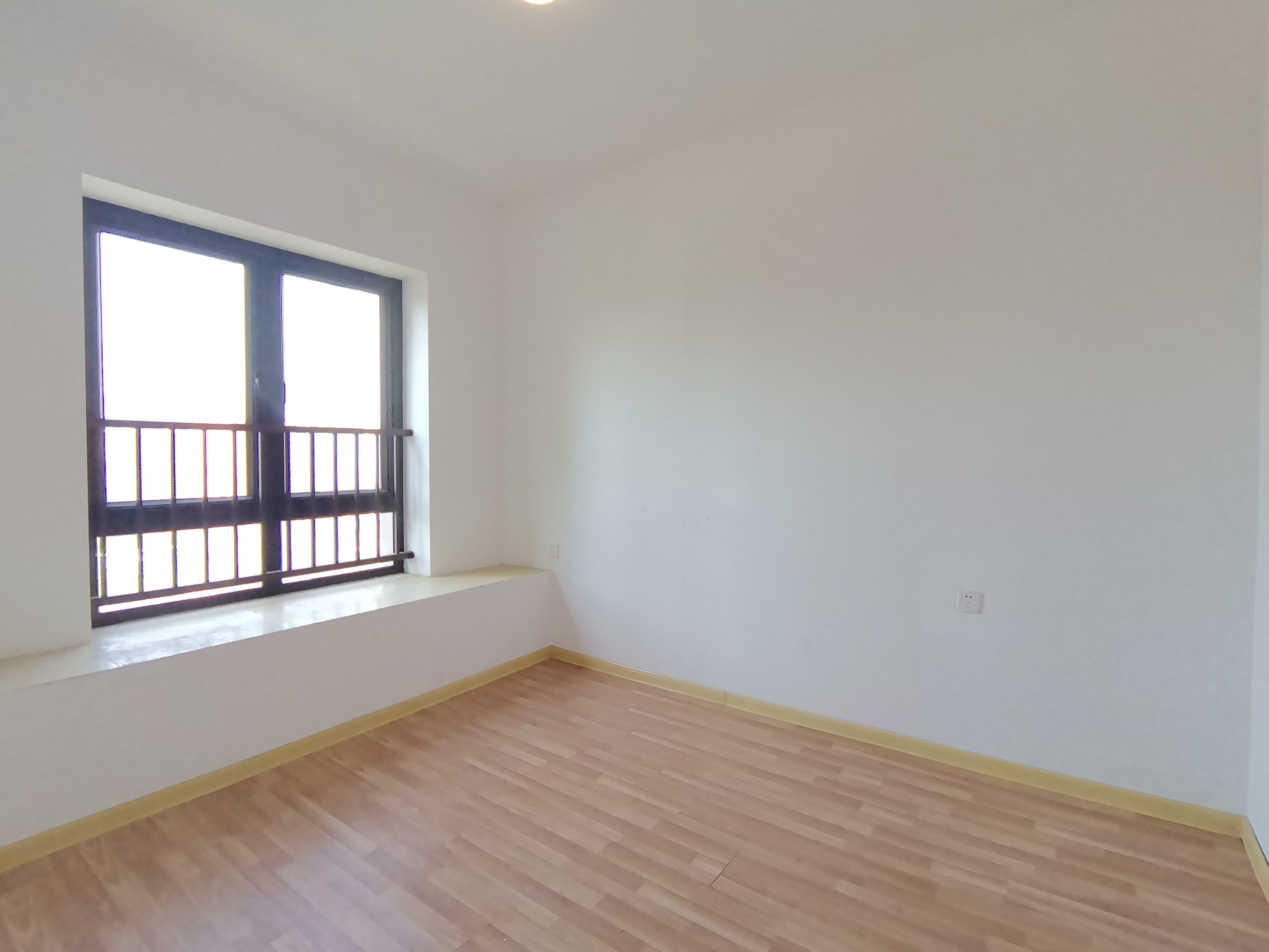 融创海口一号 4室2厅3卫 4000.0元/月 融创海口一号 4室2厅3卫 4000.0元/月室内图