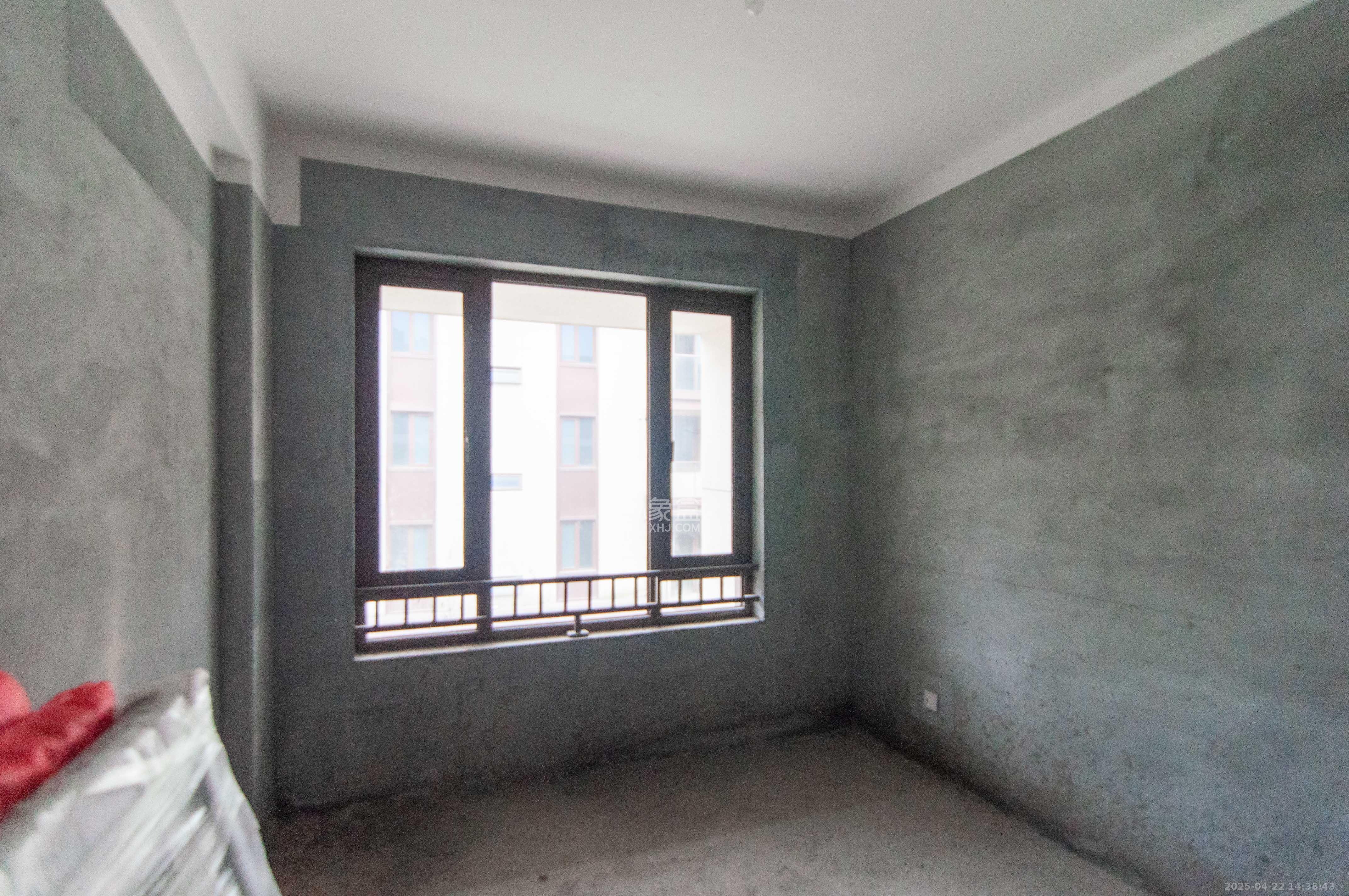 绿地麓湖郡 1室0厅0卫 319.8万 绿地麓湖郡 1室0厅0卫 319.8万其他