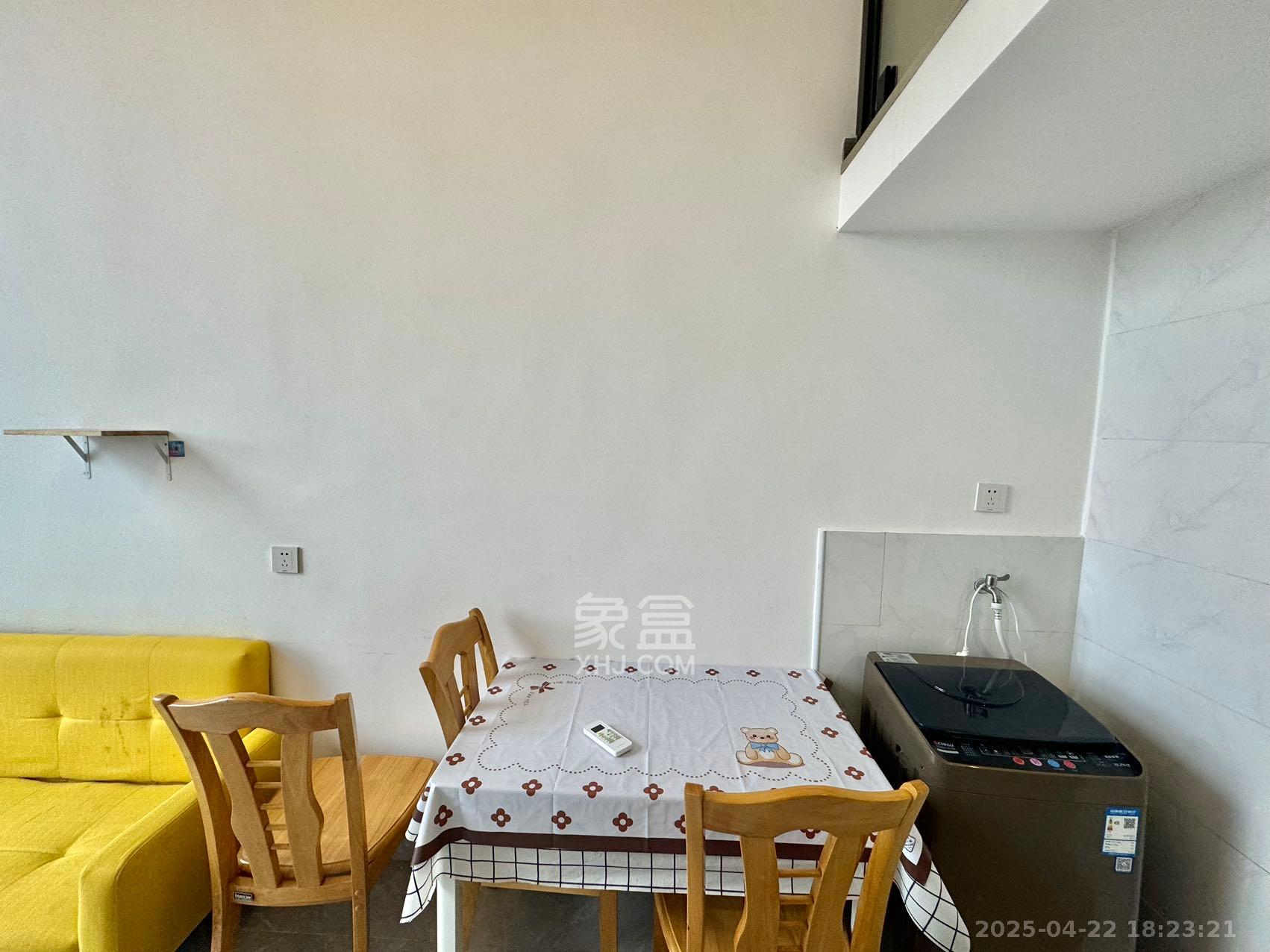 新长海D1站  1室1厅1卫    1250.0元/月 新长海D1站  1室1厅1卫    1250.0元/月室内图