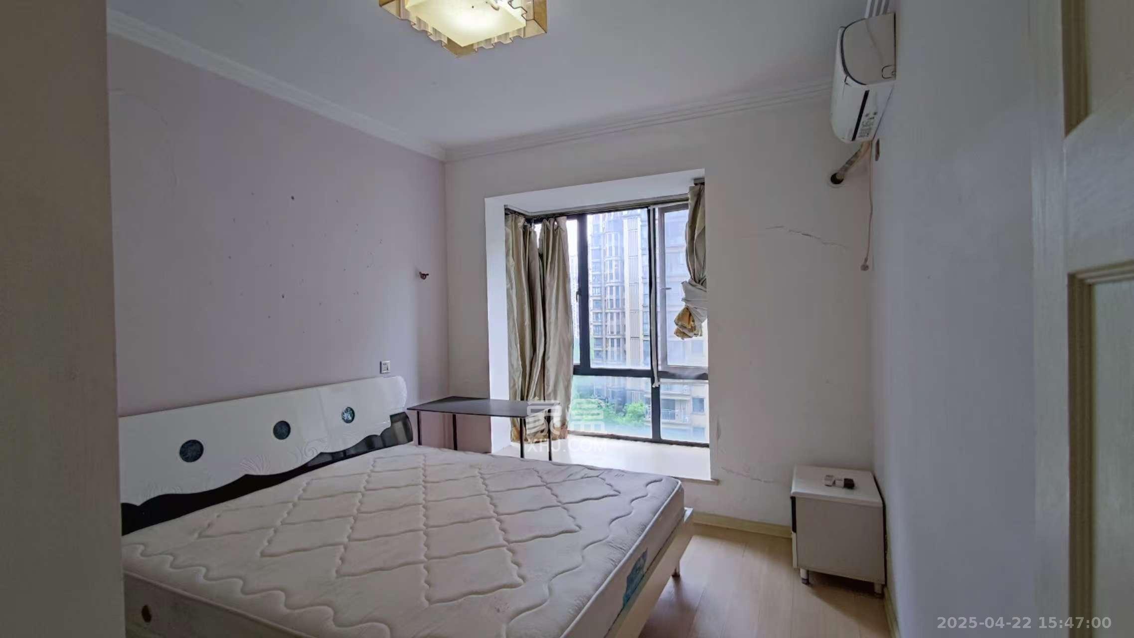 中建麓山和苑  2室2厅1卫   1500.00元/月室内图