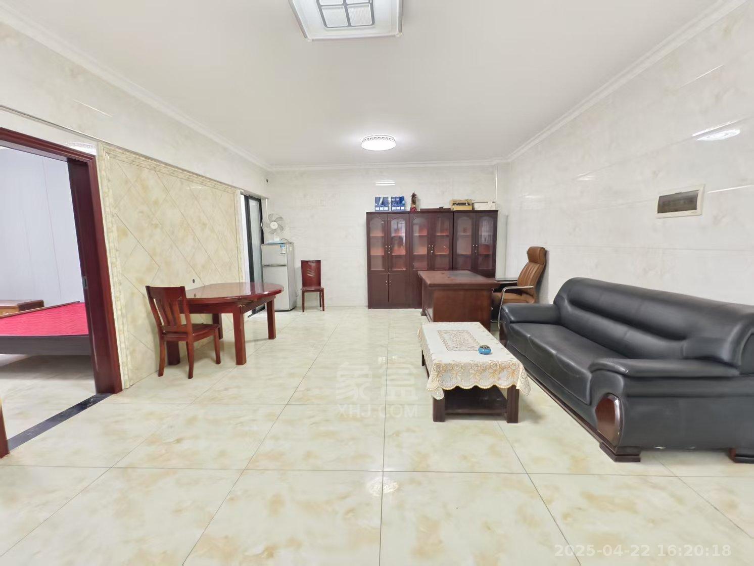 圣华名城建设北路110号 2室2厅1卫 1100.0元/月 圣华名城建设北路110号 2室2厅1卫 1100.0元/月室内图