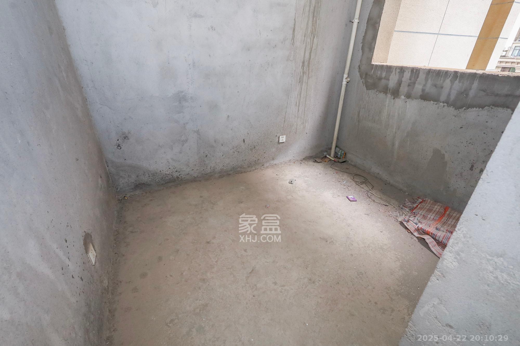 阳光丽城一期 4室2厅2卫 165.0万 阳光丽城一期 4室2厅2卫 165.0万其他