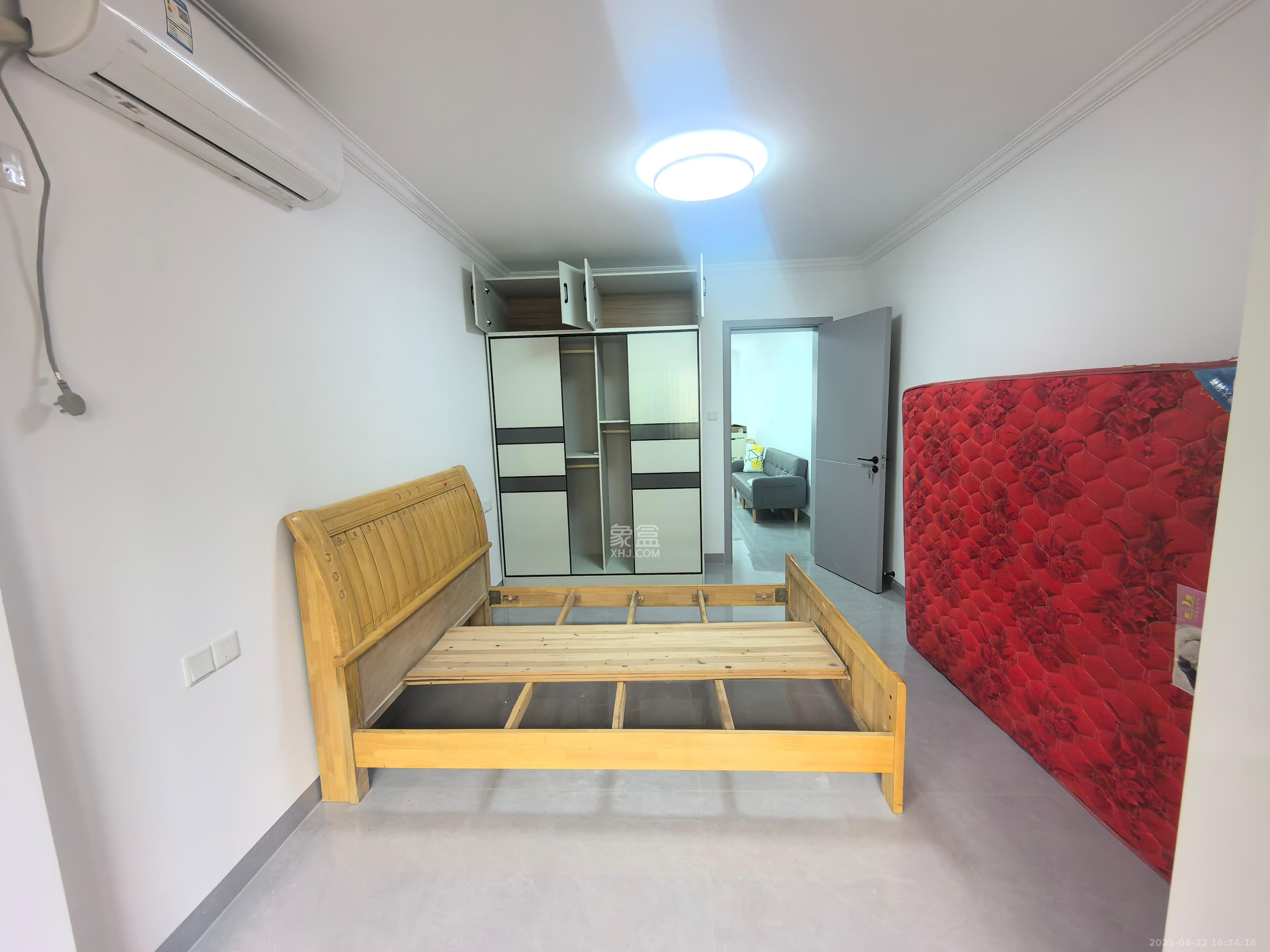 中建五局天心苑  1室1厅1卫   1500.00元/月室内图
