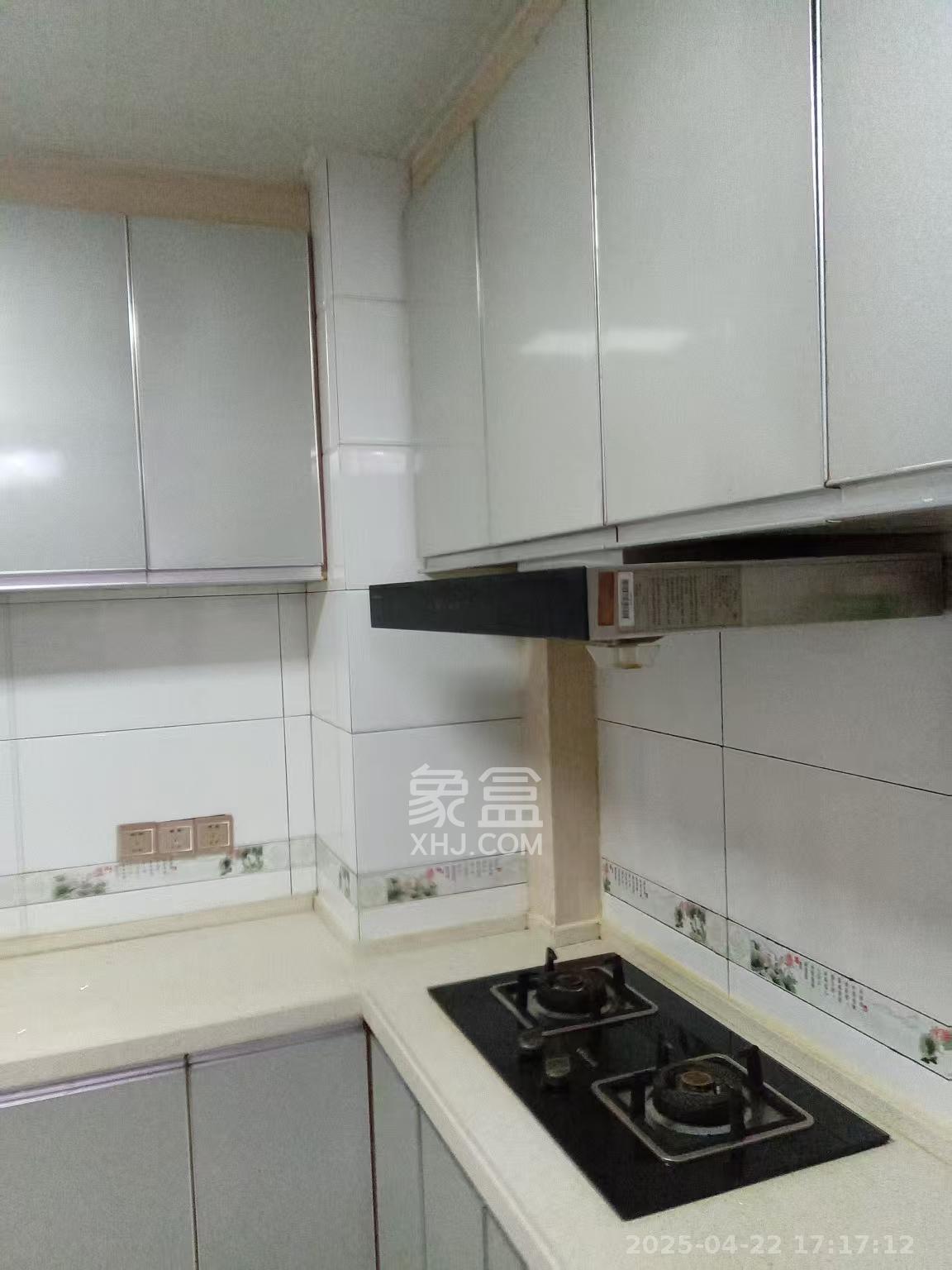 富基世纪公园 4室2厅1卫 2000.0元/月 富基世纪公园 4室2厅1卫 2000.0元/月室内图