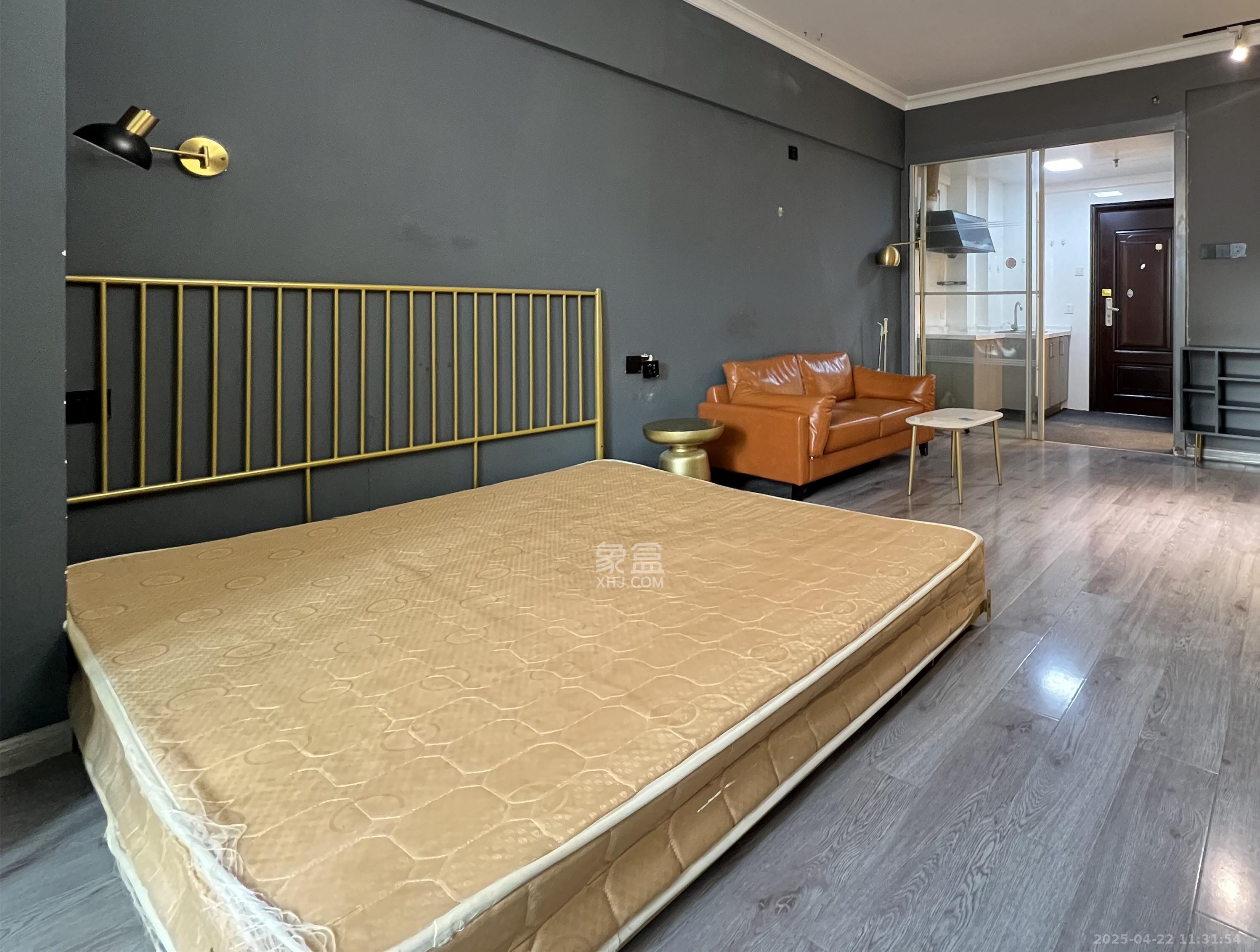 七彩丽都  1室1厅1卫   1800.00元/月室内图