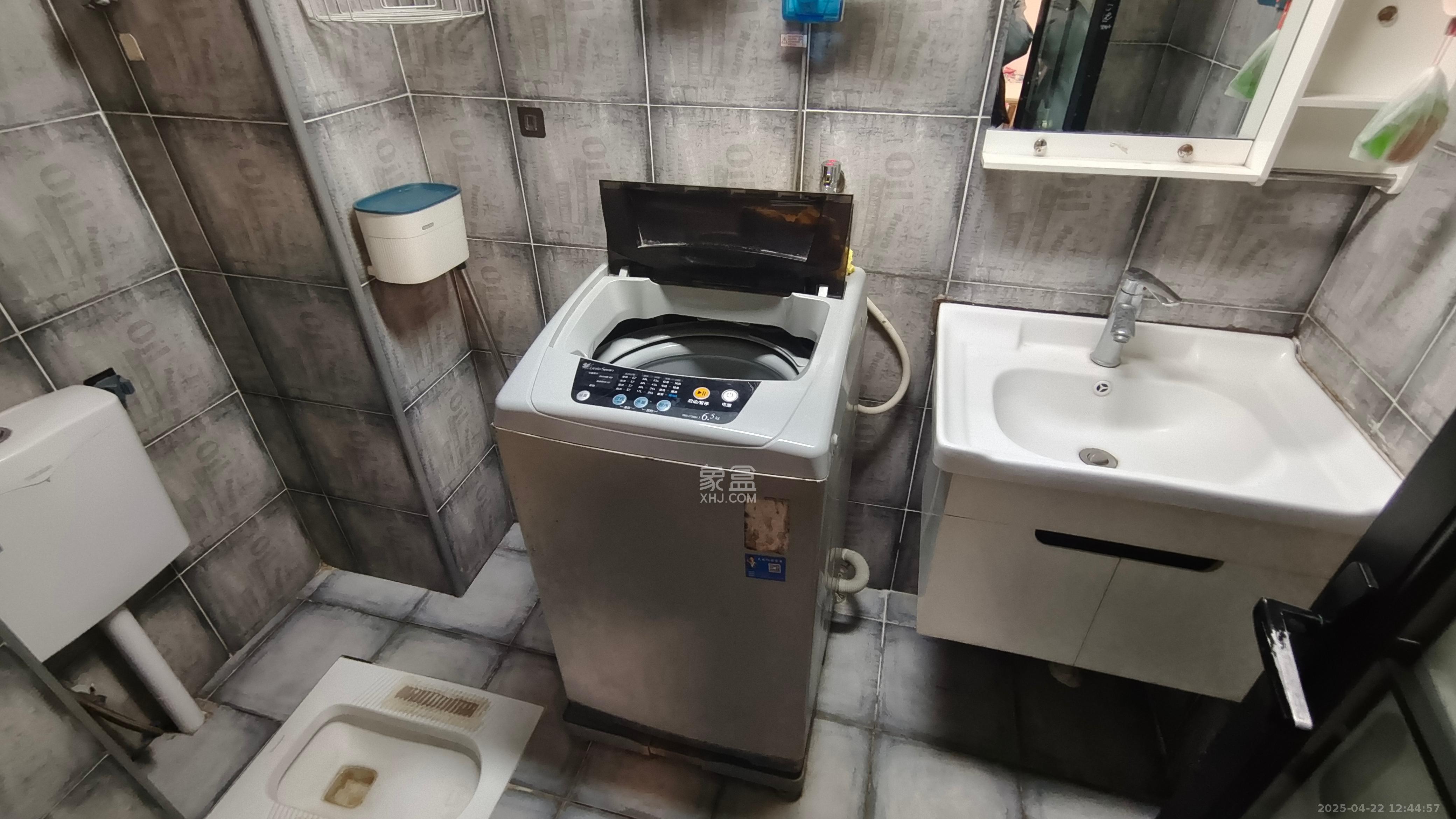 西子湖畔沃府  2室1廳1衛(wèi)   1800.00元/月室內(nèi)圖