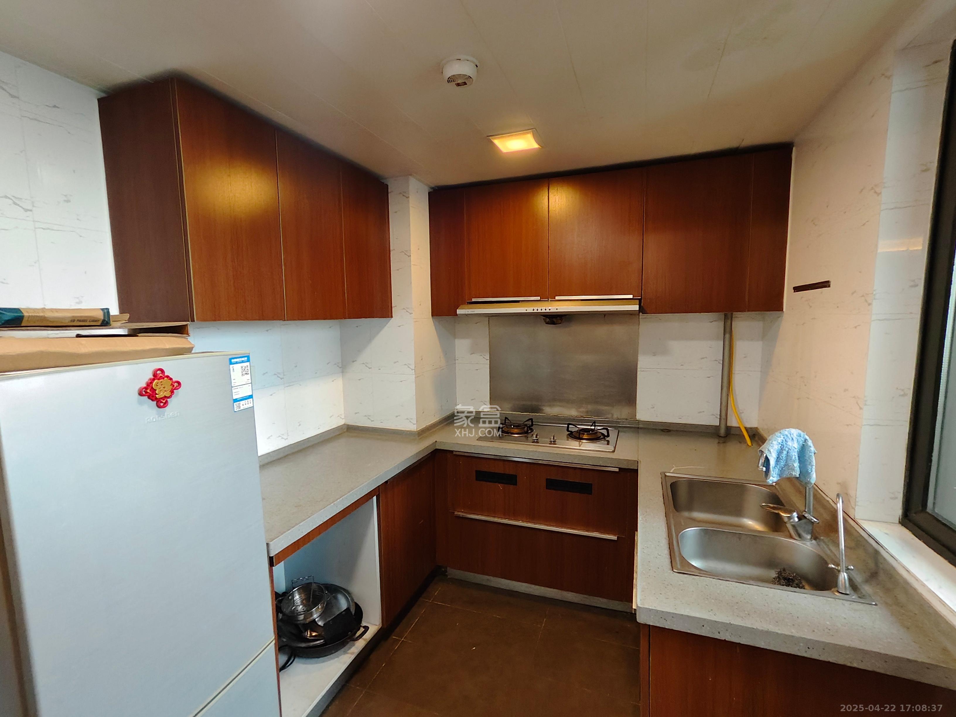 万科金域华府三四期  4室2厅2卫    3600.0元/月 万科金域华府三四期  4室2厅2卫    3600.0元/月室内图