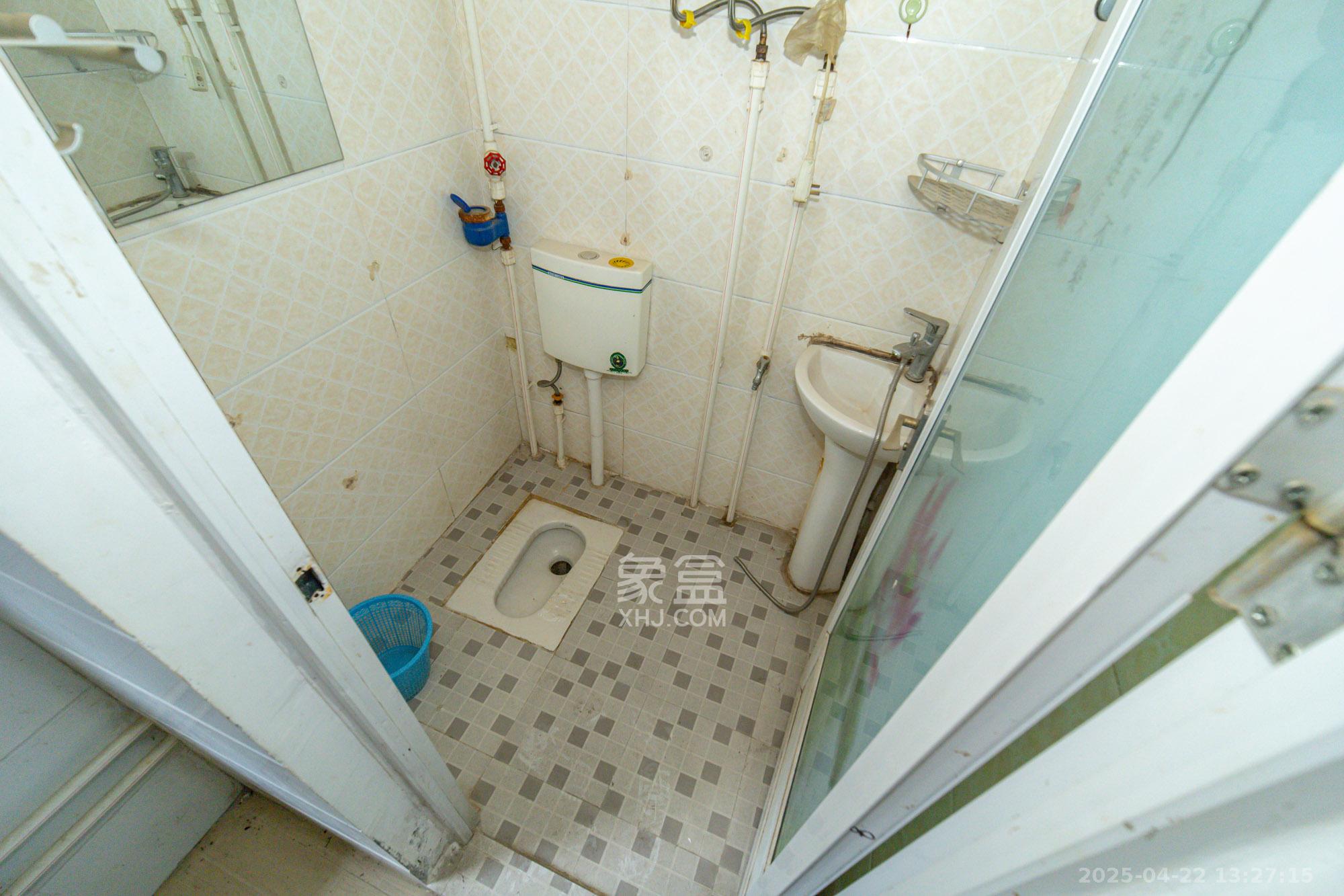 星沙二区  10室4厅4卫    328.0万卫生间