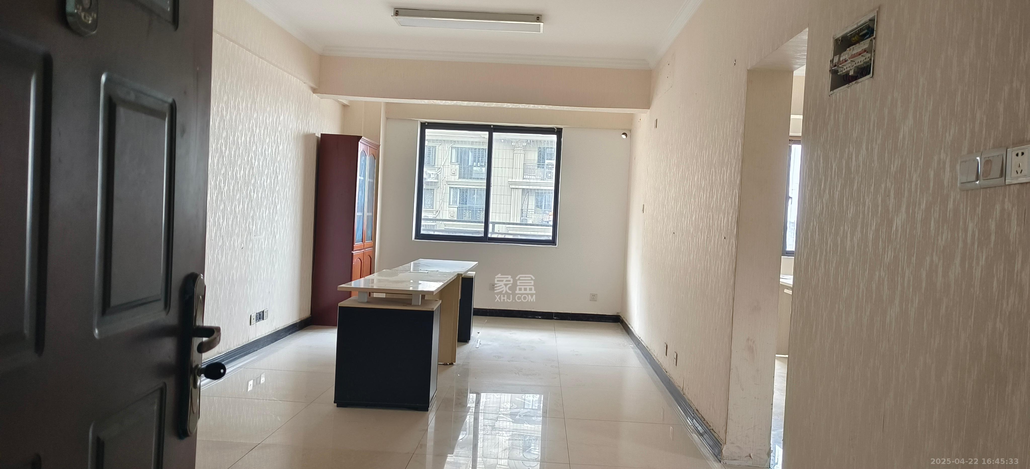 阳光锦城 1室1厅1卫 1600.0元/月 阳光锦城 1室1厅1卫 1600.0元/月室内图