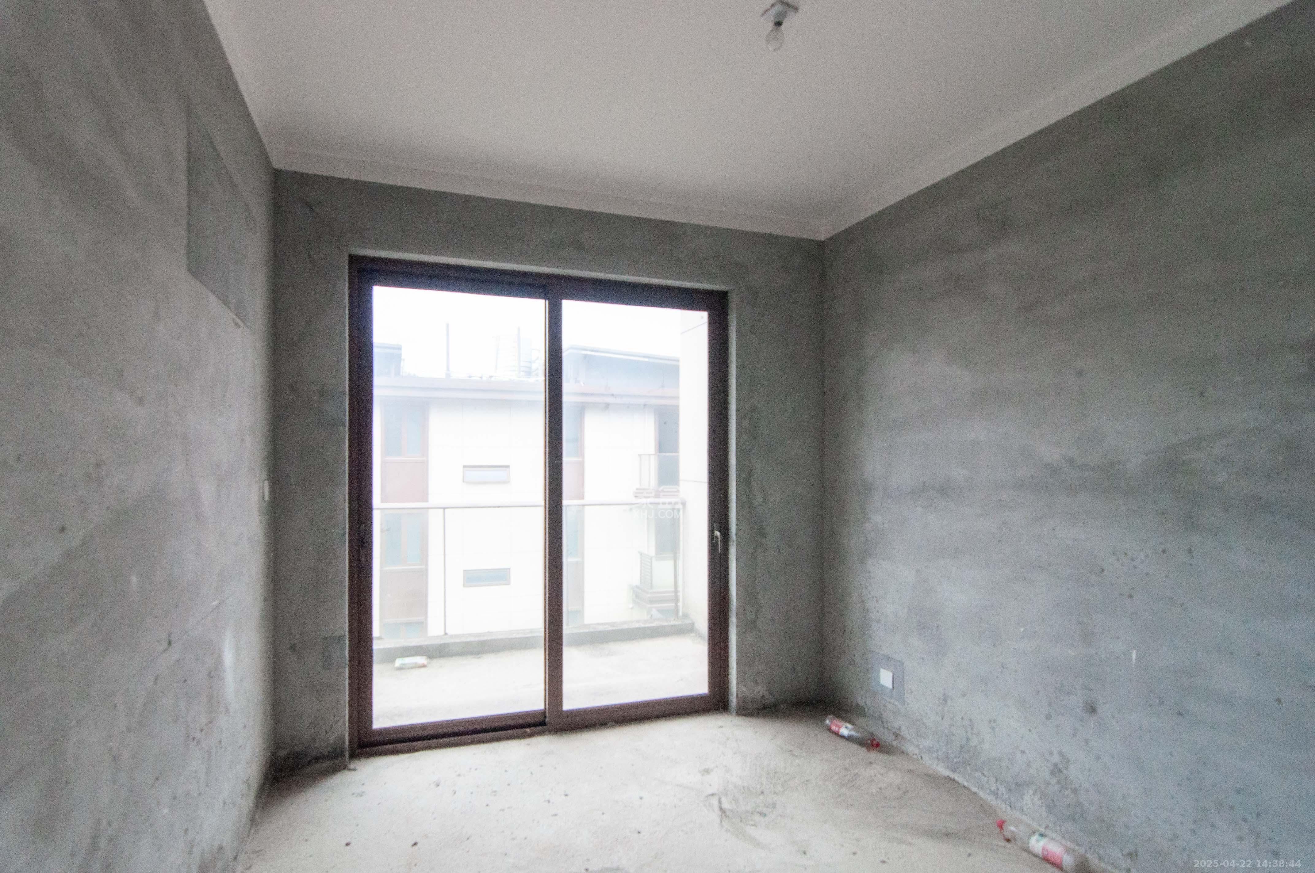 绿地麓湖郡 1室0厅0卫 319.8万 绿地麓湖郡 1室0厅0卫 319.8万其他