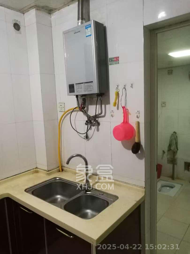 汽制宿舍 2室1厅1卫 1800.0元/月 汽制宿舍 2室1厅1卫 1800.0元/月室内图