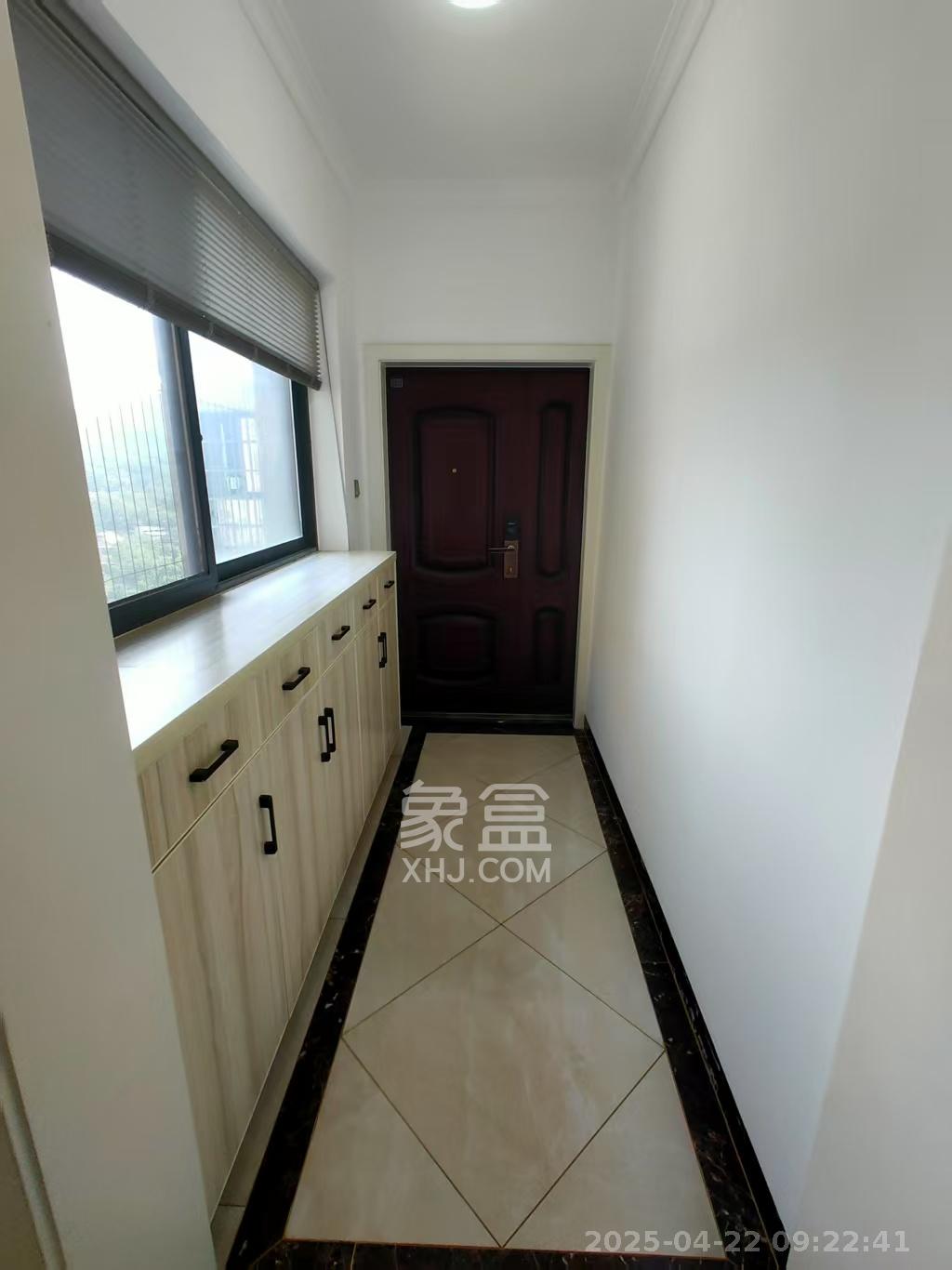 天麓尚层  4室2厅2卫    3200.0元/月 天麓尚层  4室2厅2卫    3200.0元/月室内图