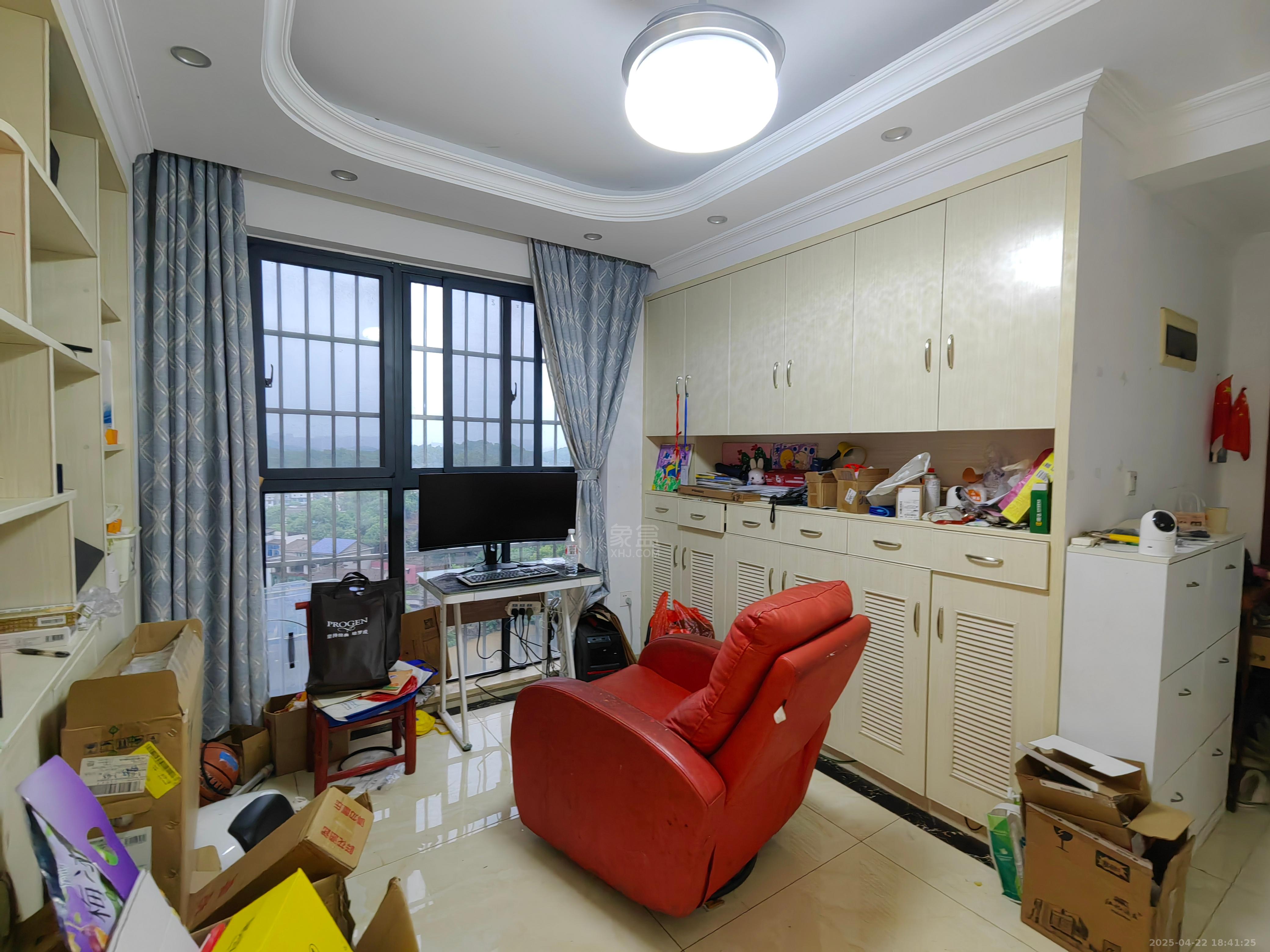 时代云龙城小区 3室2厅2卫 1500.0元/月 时代云龙城小区 3室2厅2卫 1500.0元/月室内图