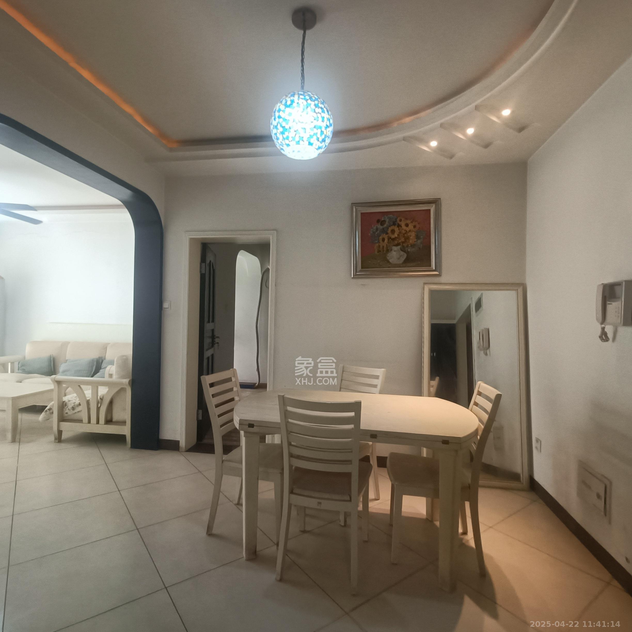 海拔东方 3室2厅1卫 2500.0元/月 海拔东方 3室2厅1卫 2500.0元/月室内图