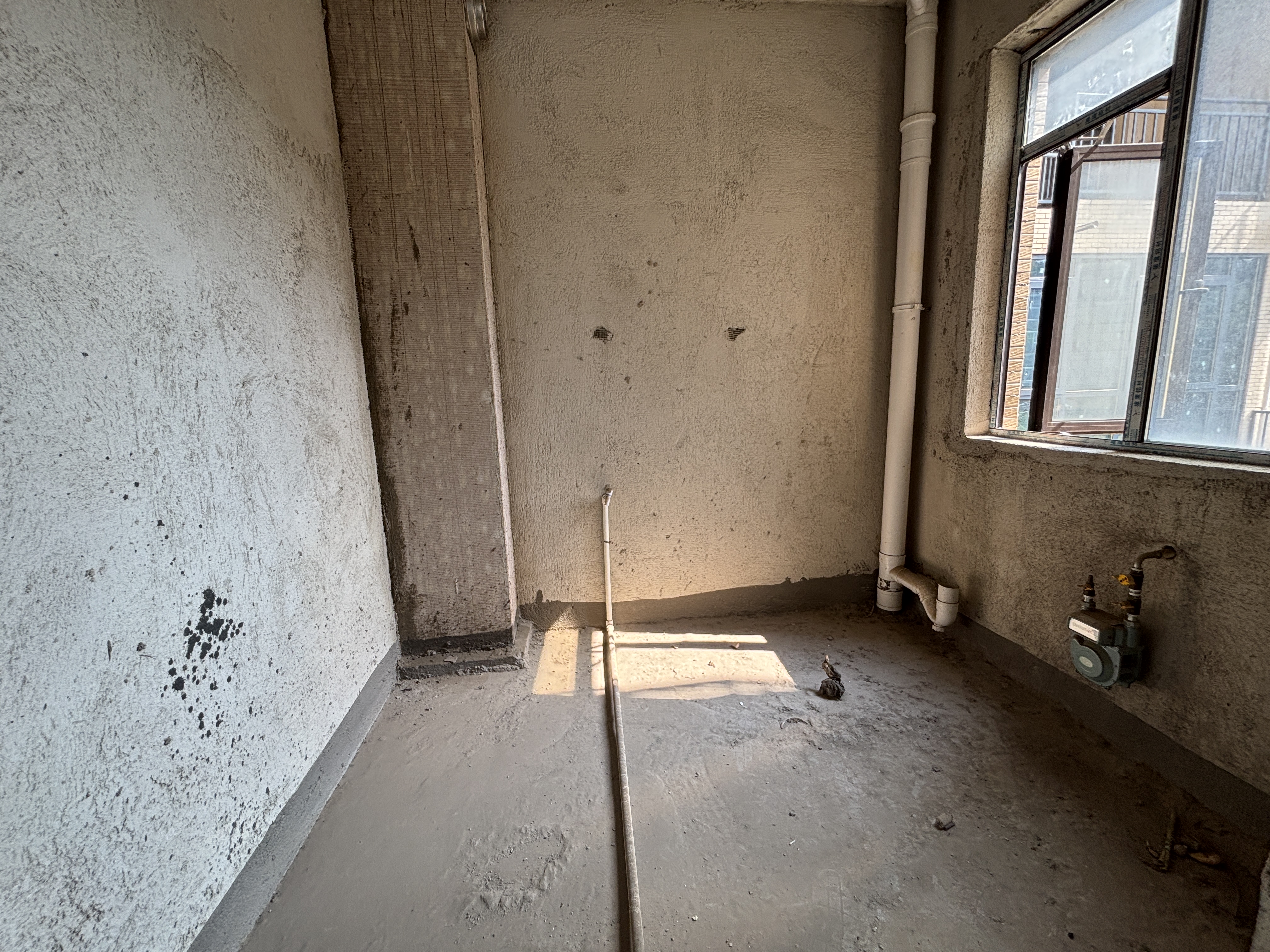 富怡康苑 4室2厅2卫 68.0万 富怡康苑 4室2厅2卫 68.0万室内图