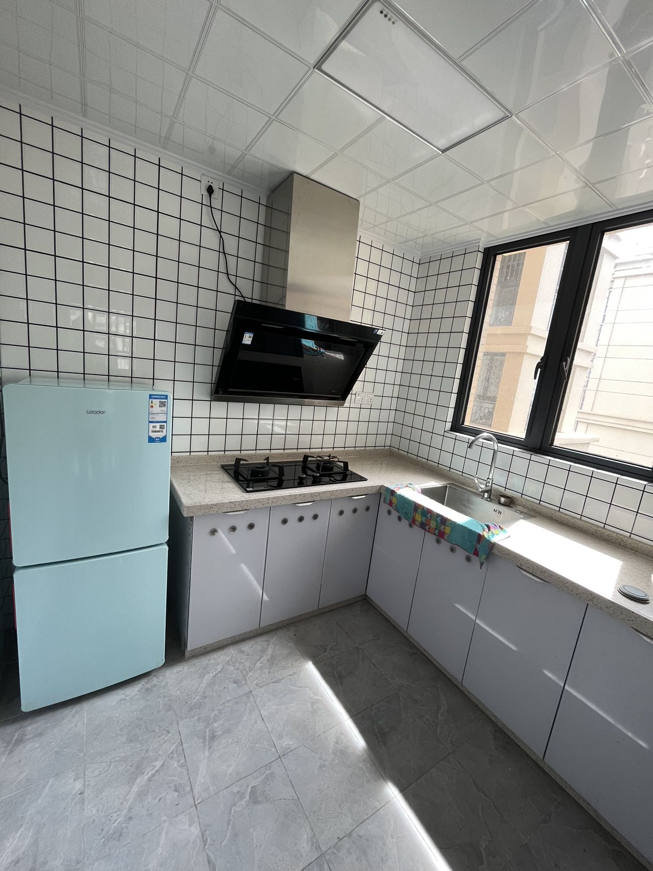 华府蓝湾 2室2厅1卫 118.0万 华府蓝湾 2室2厅1卫 118.0万客厅