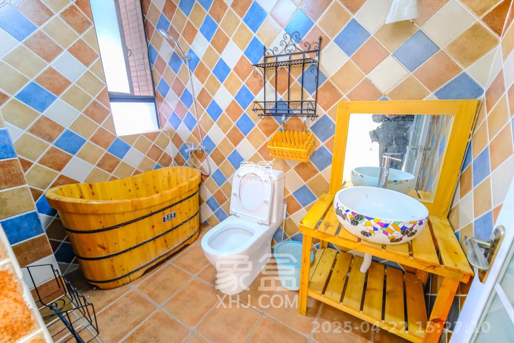 三一街区  3室2厅2卫   2200.00元/月室内图