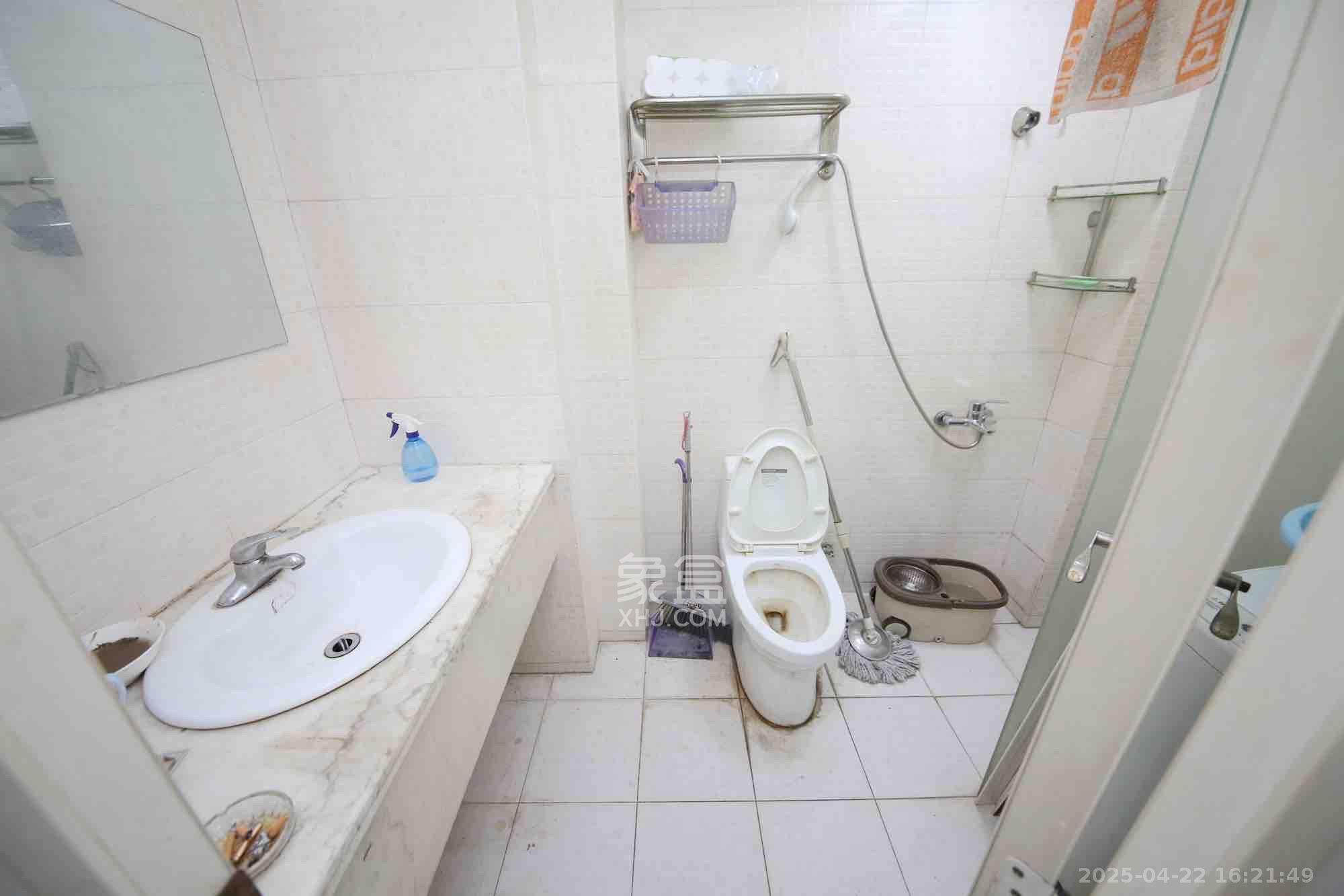 YO领域(领御大厦) 1室1厅1卫 1900.0元/月 YO领域(领御大厦) 1室1厅1卫 1900.0元/月室内图