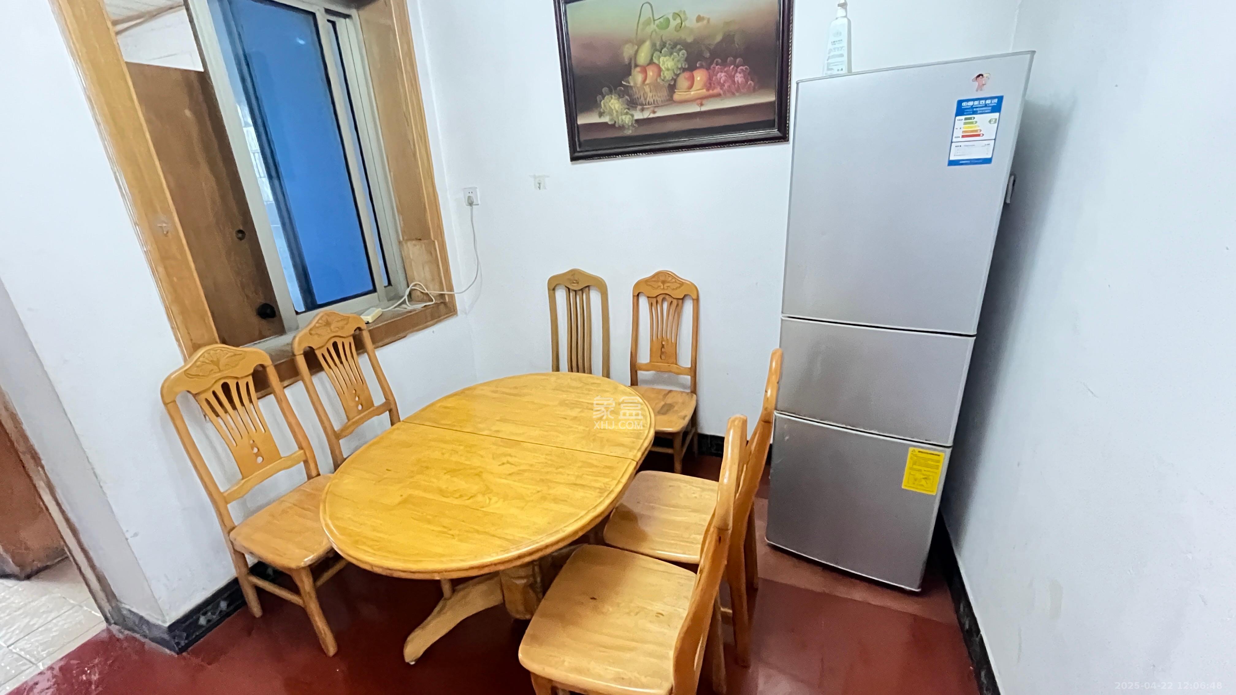 桔园小区1-8片  2室1厅1卫   1400.00元/月室内图