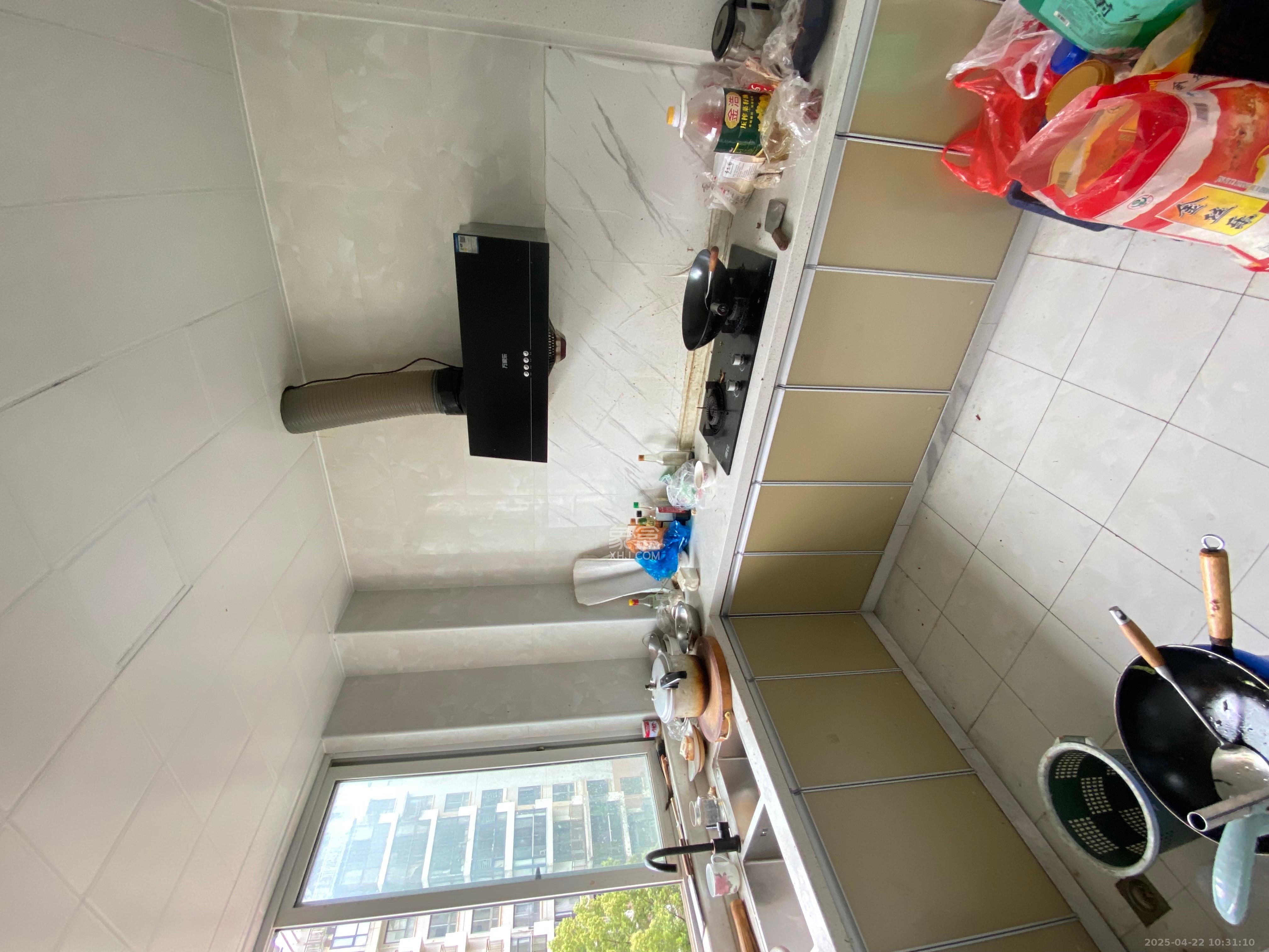 山语城一期 3室2厅1卫 2300.0元/月 山语城一期 3室2厅1卫 2300.0元/月室内图