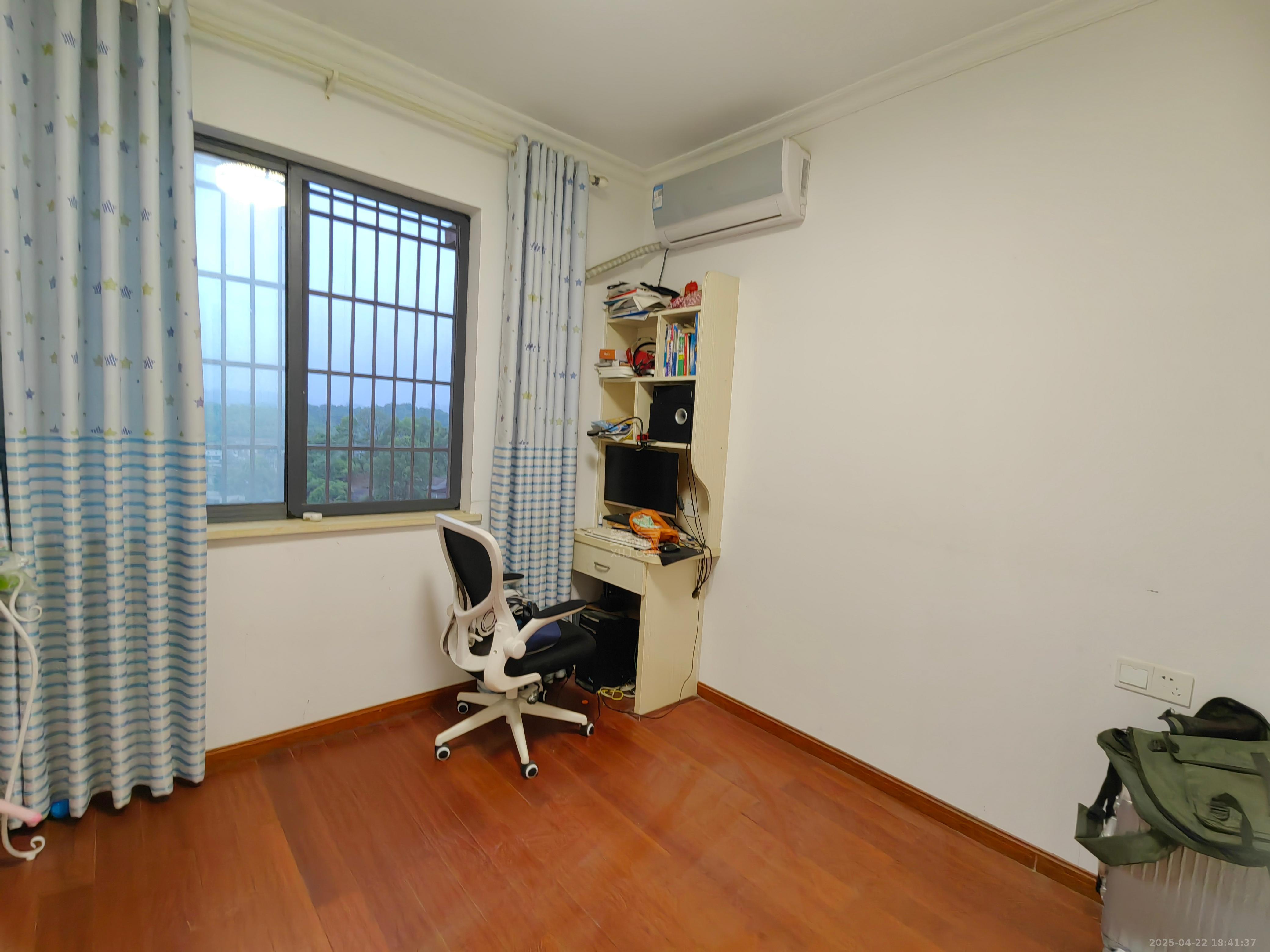 时代云龙城小区 3室2厅2卫 1500.0元/月 时代云龙城小区 3室2厅2卫 1500.0元/月室内图