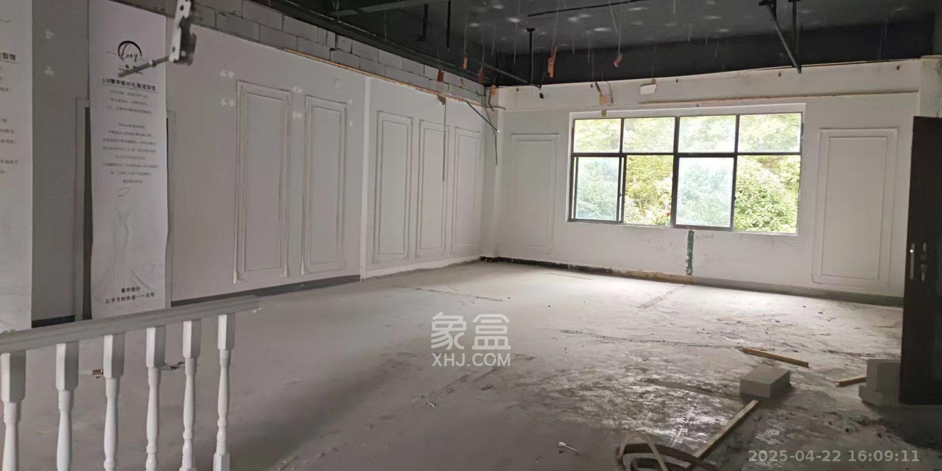 湖湘林语三期   127.57㎡     3300.00元/月室内图
