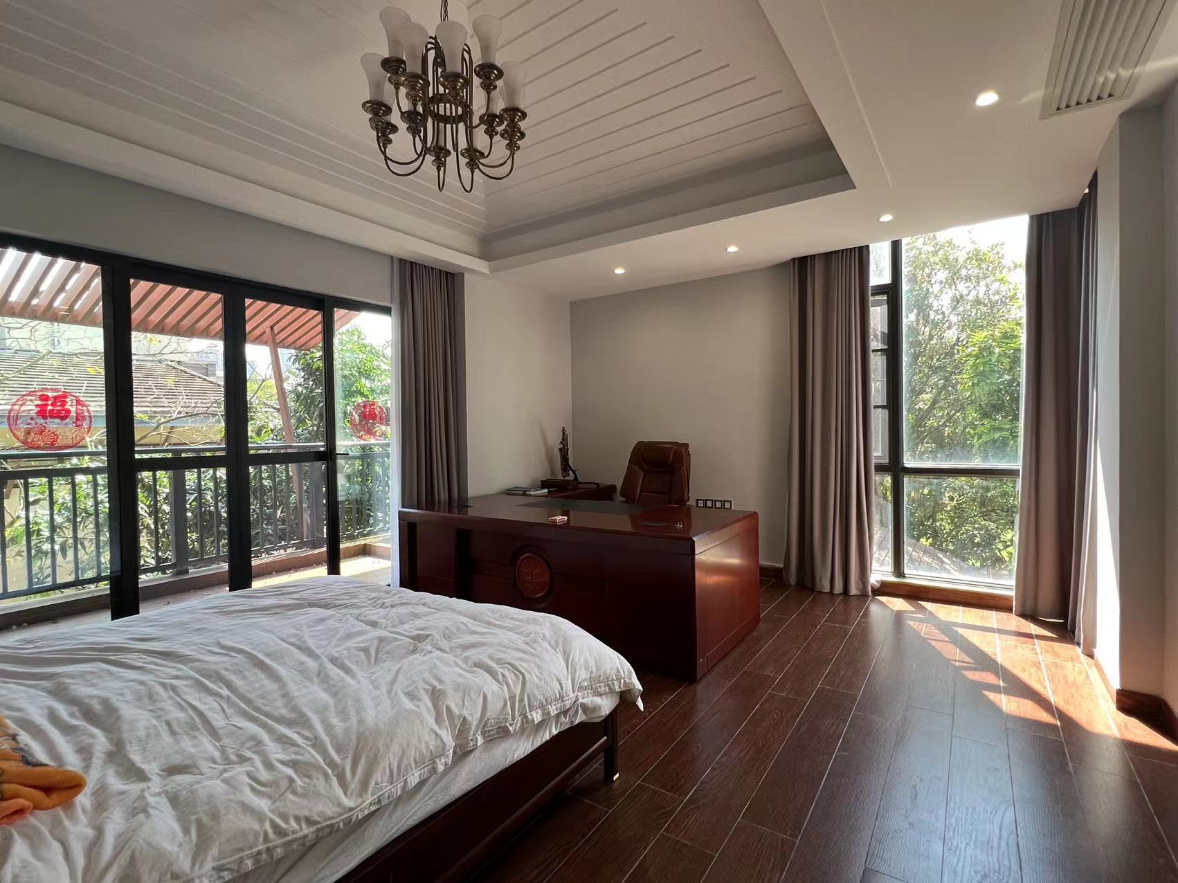 万科浪琴湾 6室2厅3卫 1469.0万 万科浪琴湾 6室2厅3卫 1469.0万室内图