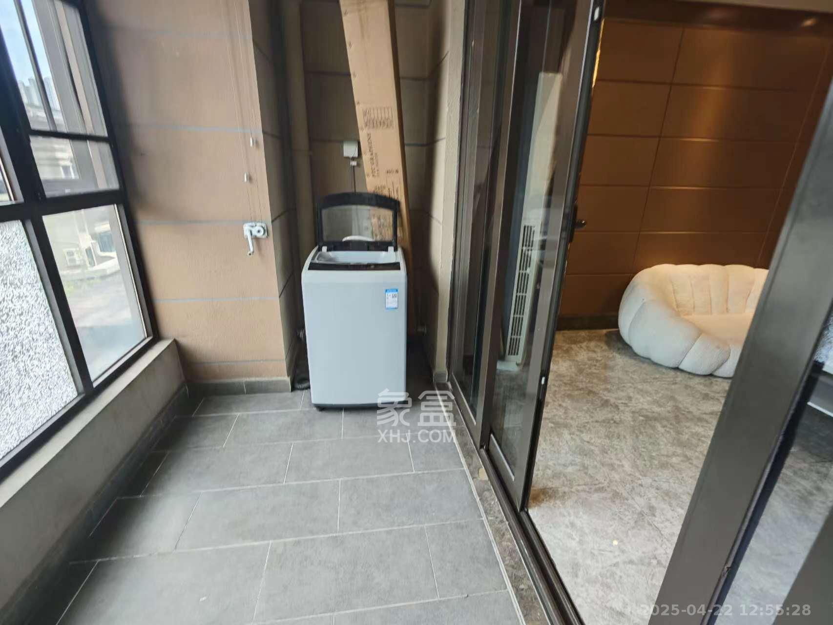 恒大御景天下城一期 3室2厅2卫 2700.0元/月 恒大御景天下城一期 3室2厅2卫 2700.0元/月室内图