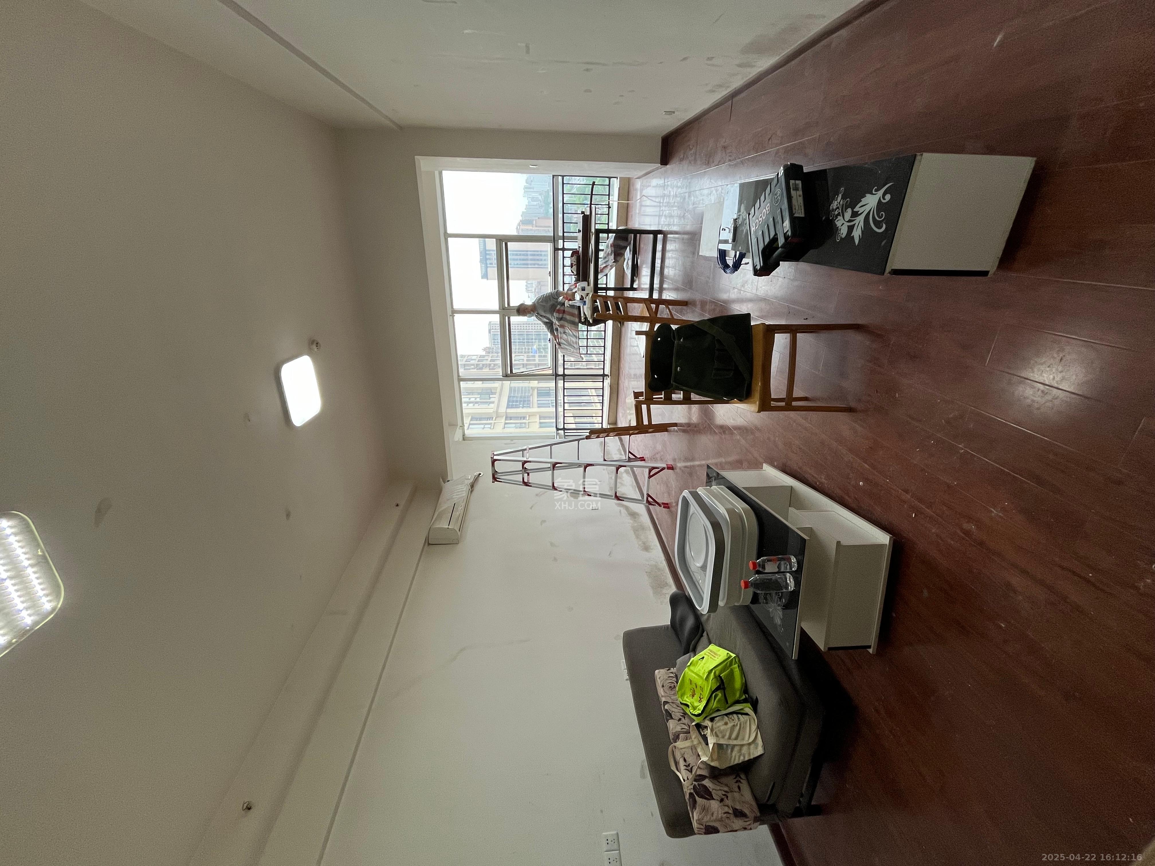 恒泰广场 1室1厅1卫 1900.0元/月 恒泰广场 1室1厅1卫 1900.0元/月室内图