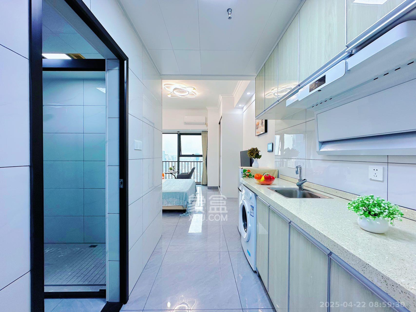 华润置地中心 1室0厅1卫 2700.0元/月 华润置地中心 1室0厅1卫 2700.0元/月室内图