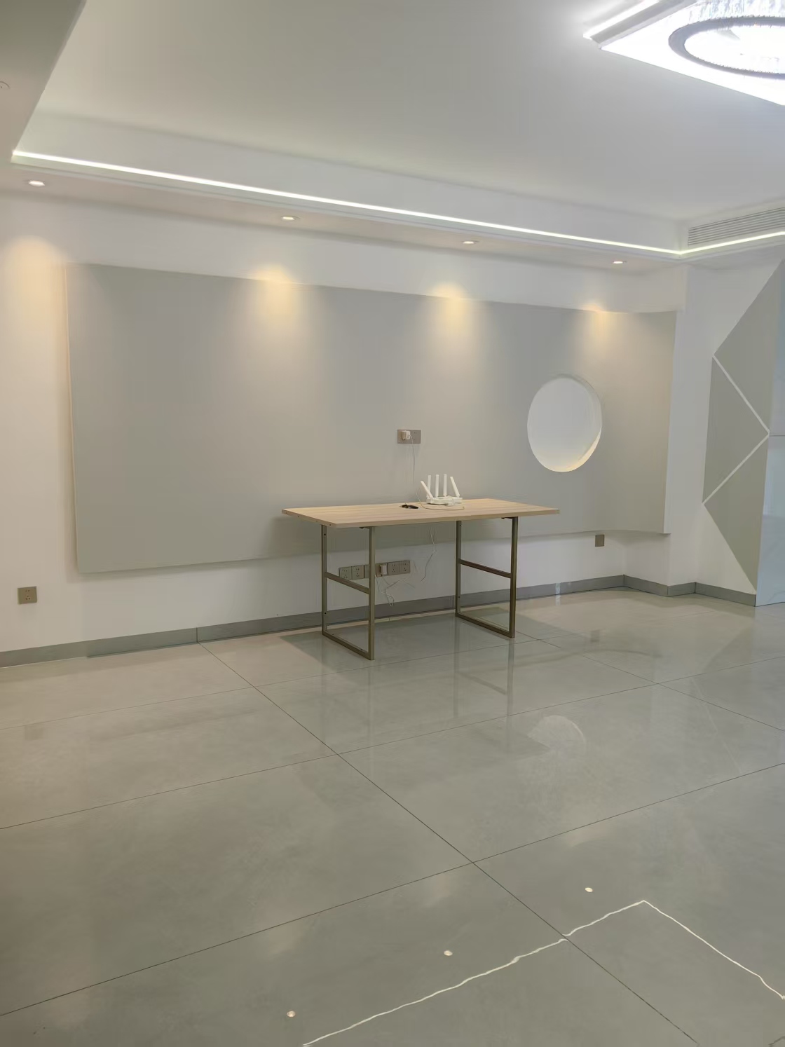 南光中心 2室2厅2卫 3200.0元/月 南光中心 2室2厅2卫 3200.0元/月室内图