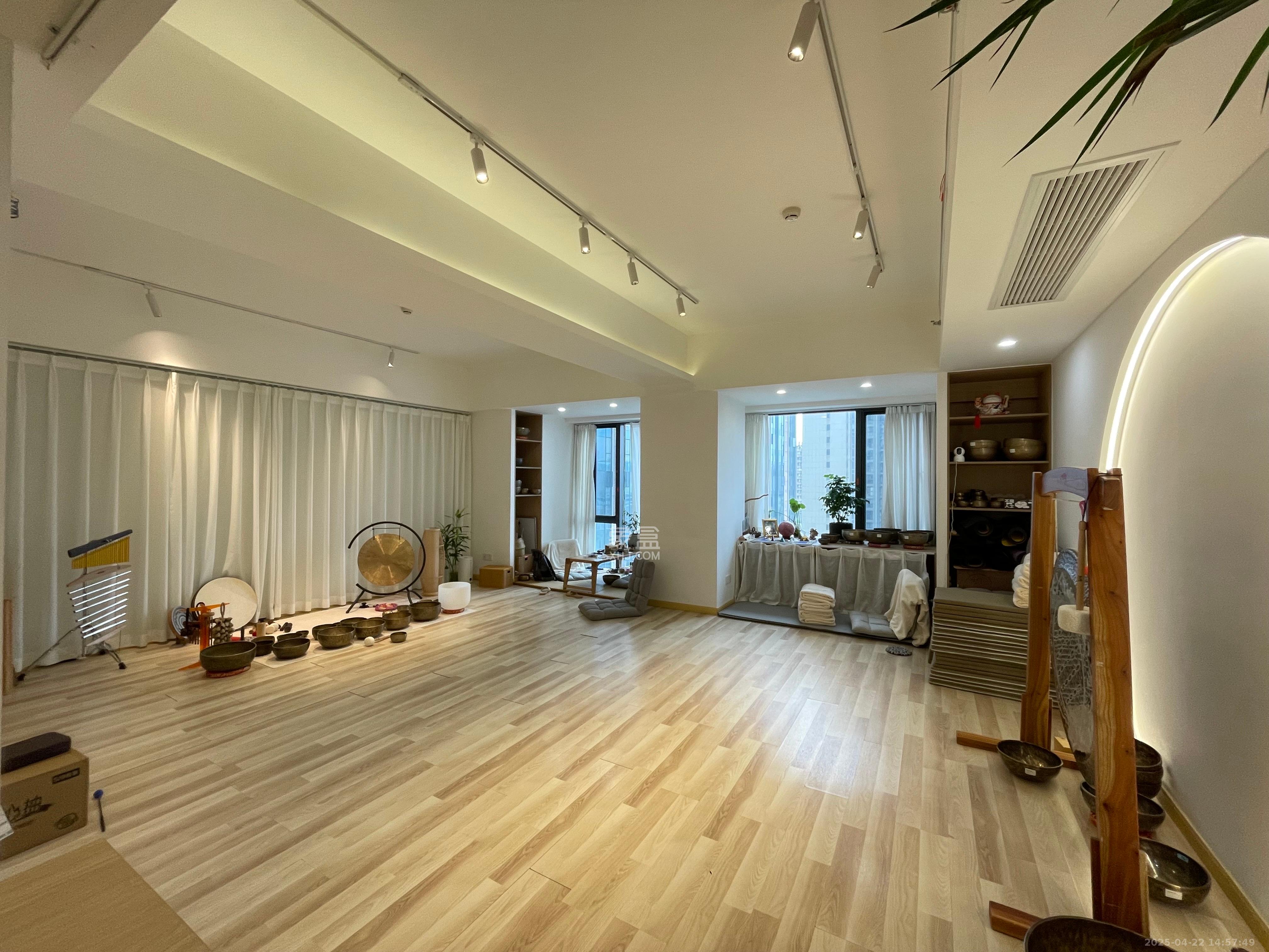 万润时光里 1室1厅1卫 4000.0元/月 万润时光里 1室1厅1卫 4000.0元/月室内图