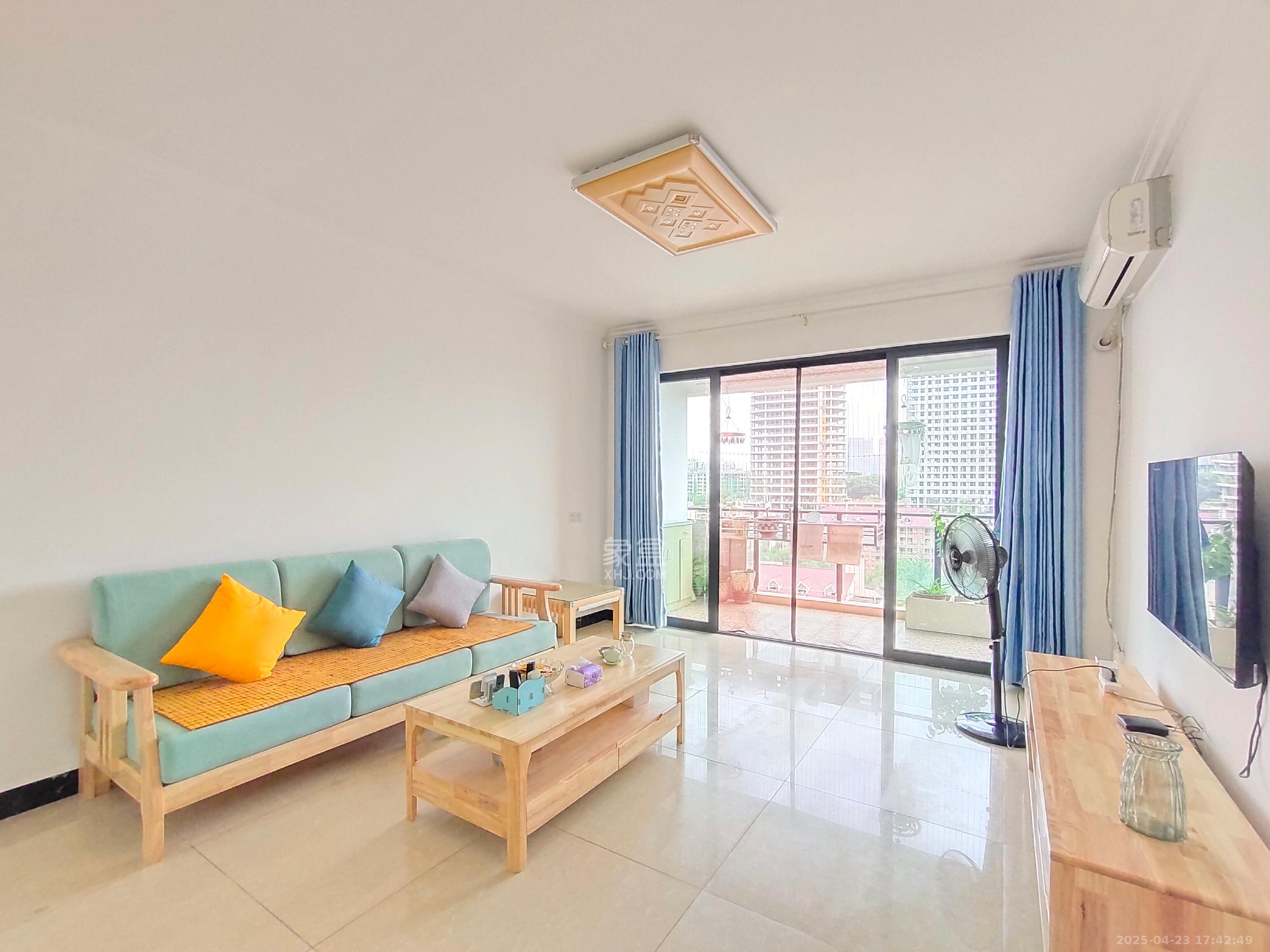 融科东南海  3室2厅1卫    2500.0元/月 融科东南海  3室2厅1卫    2500.0元/月