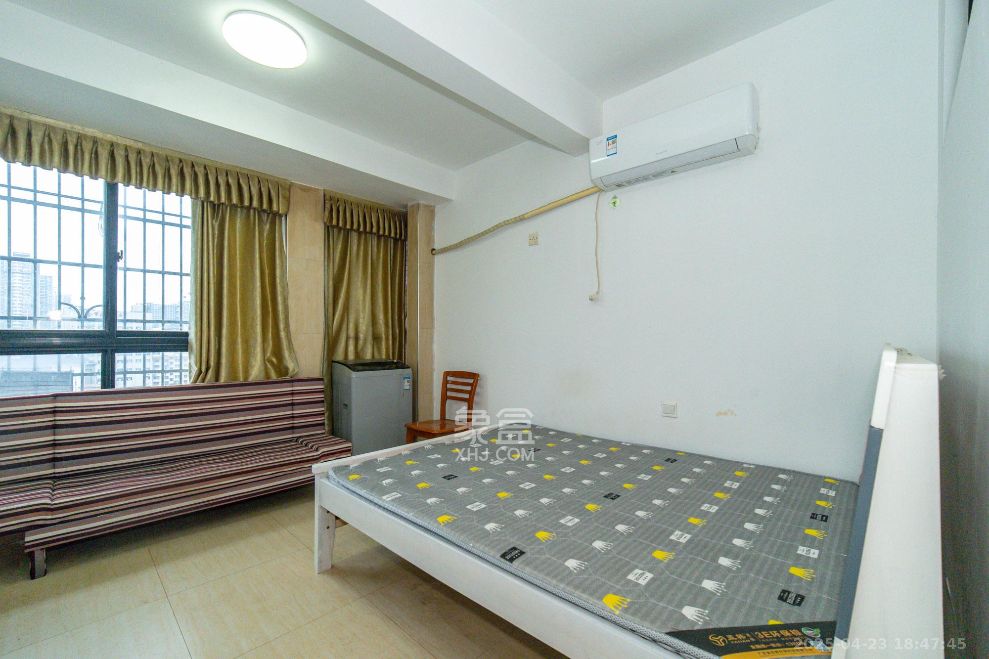 星沙派 1室1厅1卫 12.8万 星沙派 1室1厅1卫 12.8万客厅