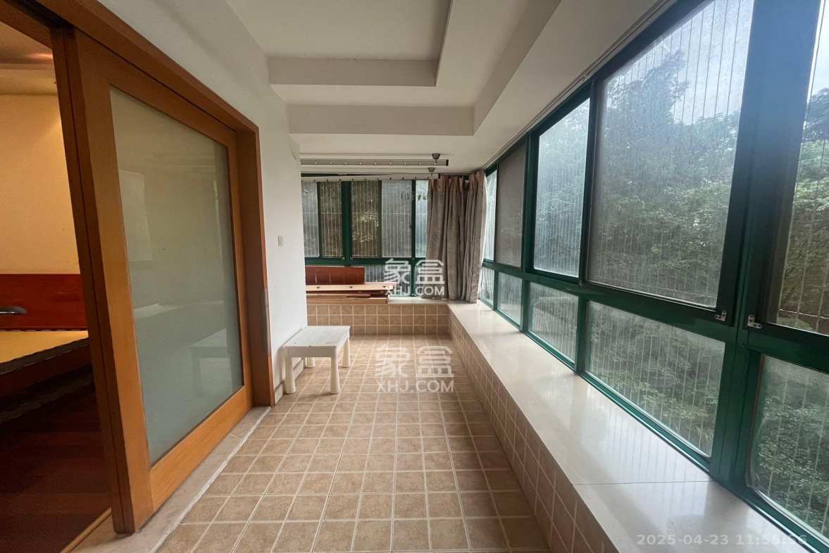 明城公寓 4室2厅2卫 2800.0元/月 明城公寓 4室2厅2卫 2800.0元/月室内图